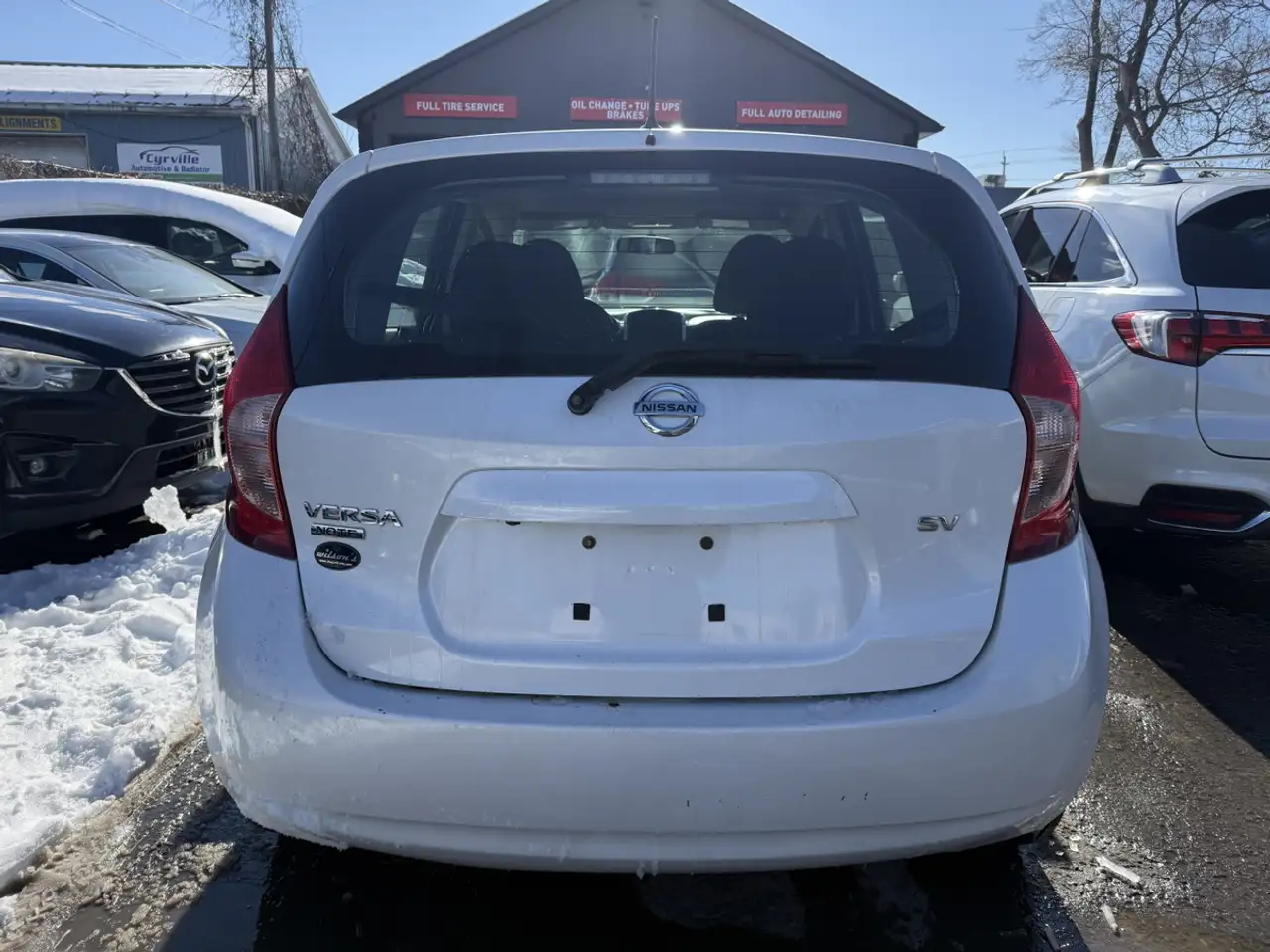 Nissan Note снимка Nissan Note