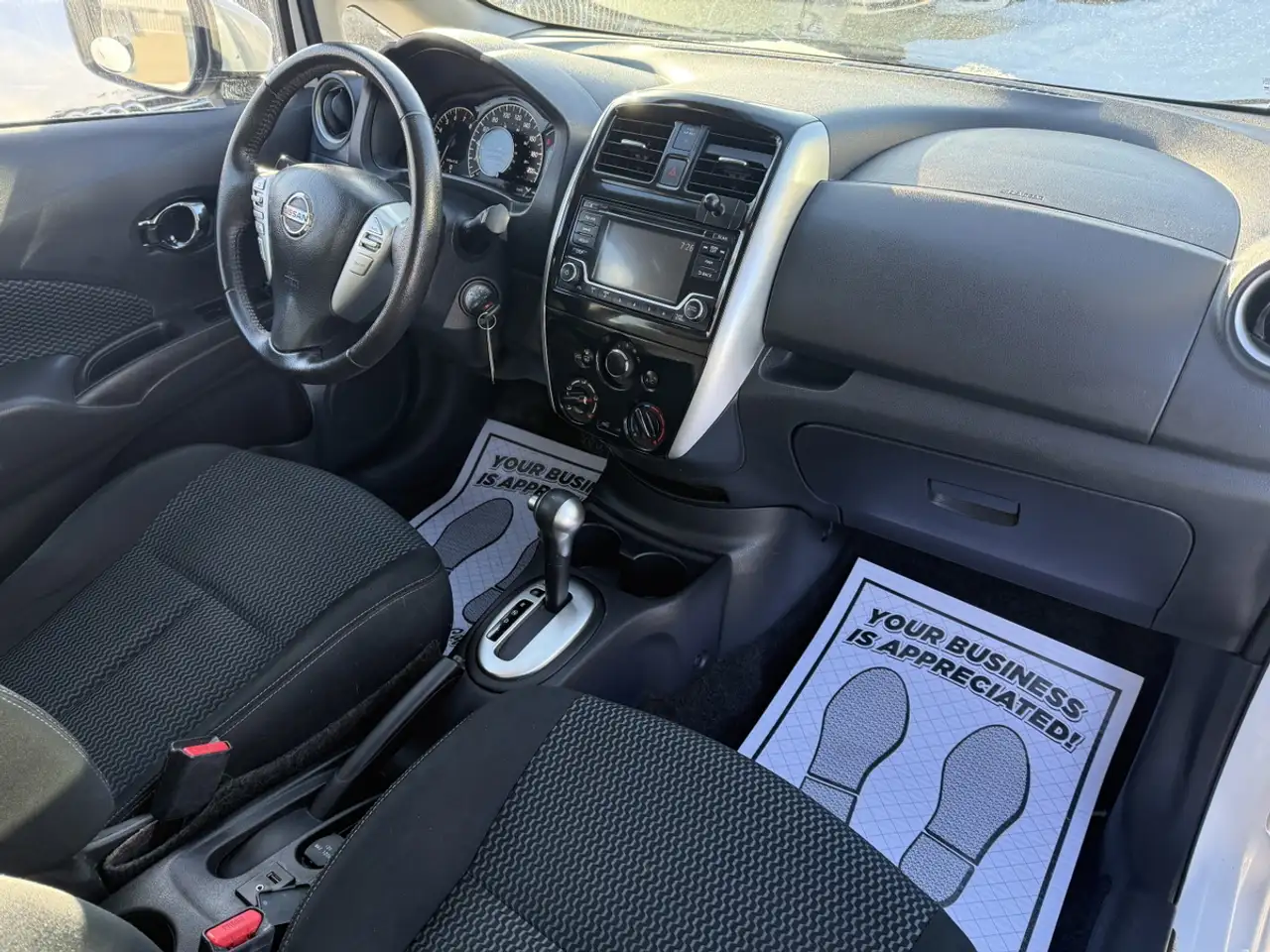Nissan Note снимка Nissan Note