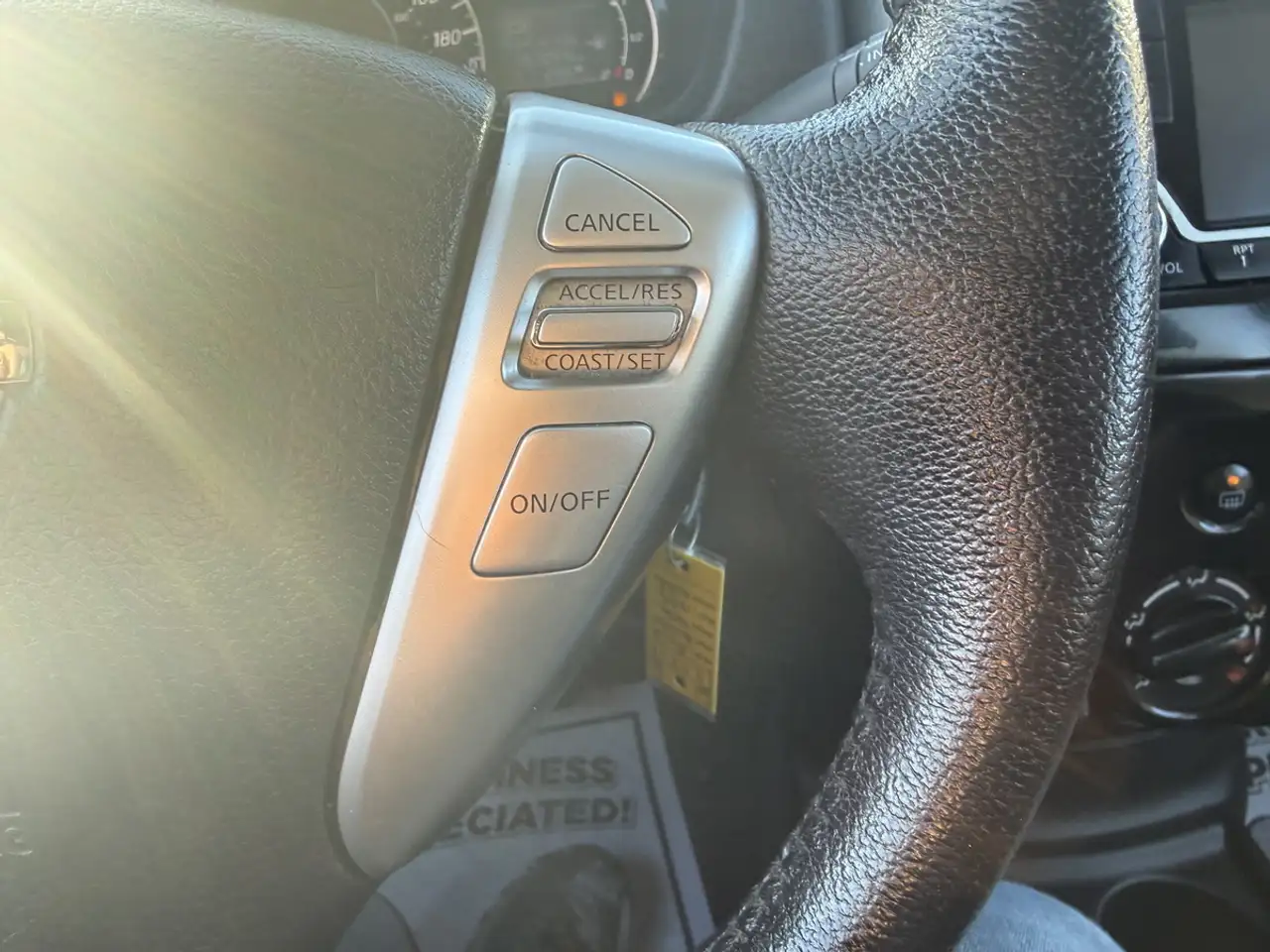 Nissan Note снимка Nissan Note