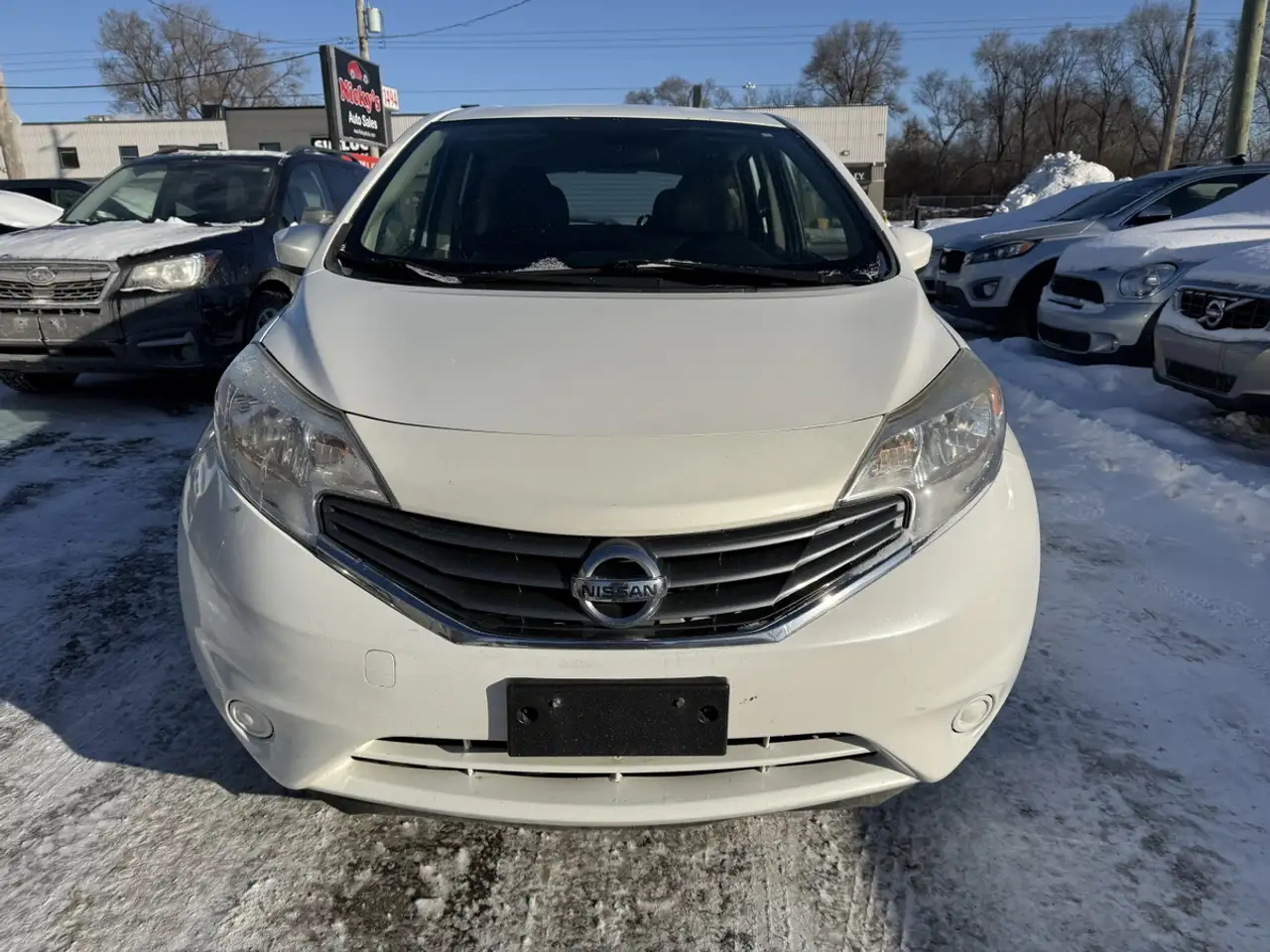 Nissan Note снимка Nissan Note