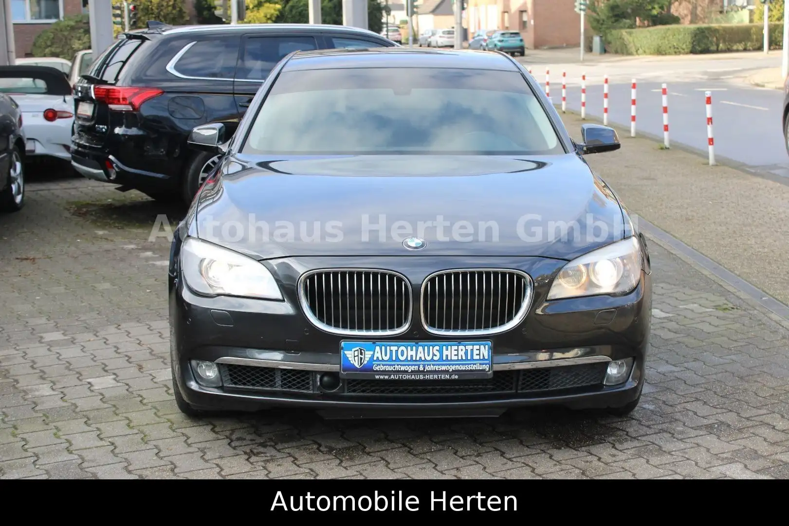 BMW 740 iA*DISTRONIC*KAMERA*KEYLESS*AHK*TOP* Grau - 2
