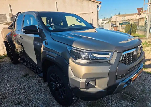 Toyota Hilux invincible ba
