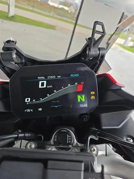 BMW F 900 XR - foto 7