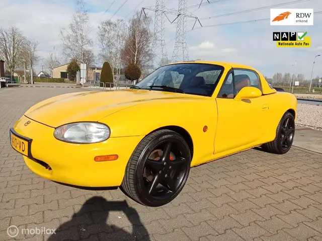 Mazda MX-5 1.6i Exclusive/cabrio/leder/topstaat