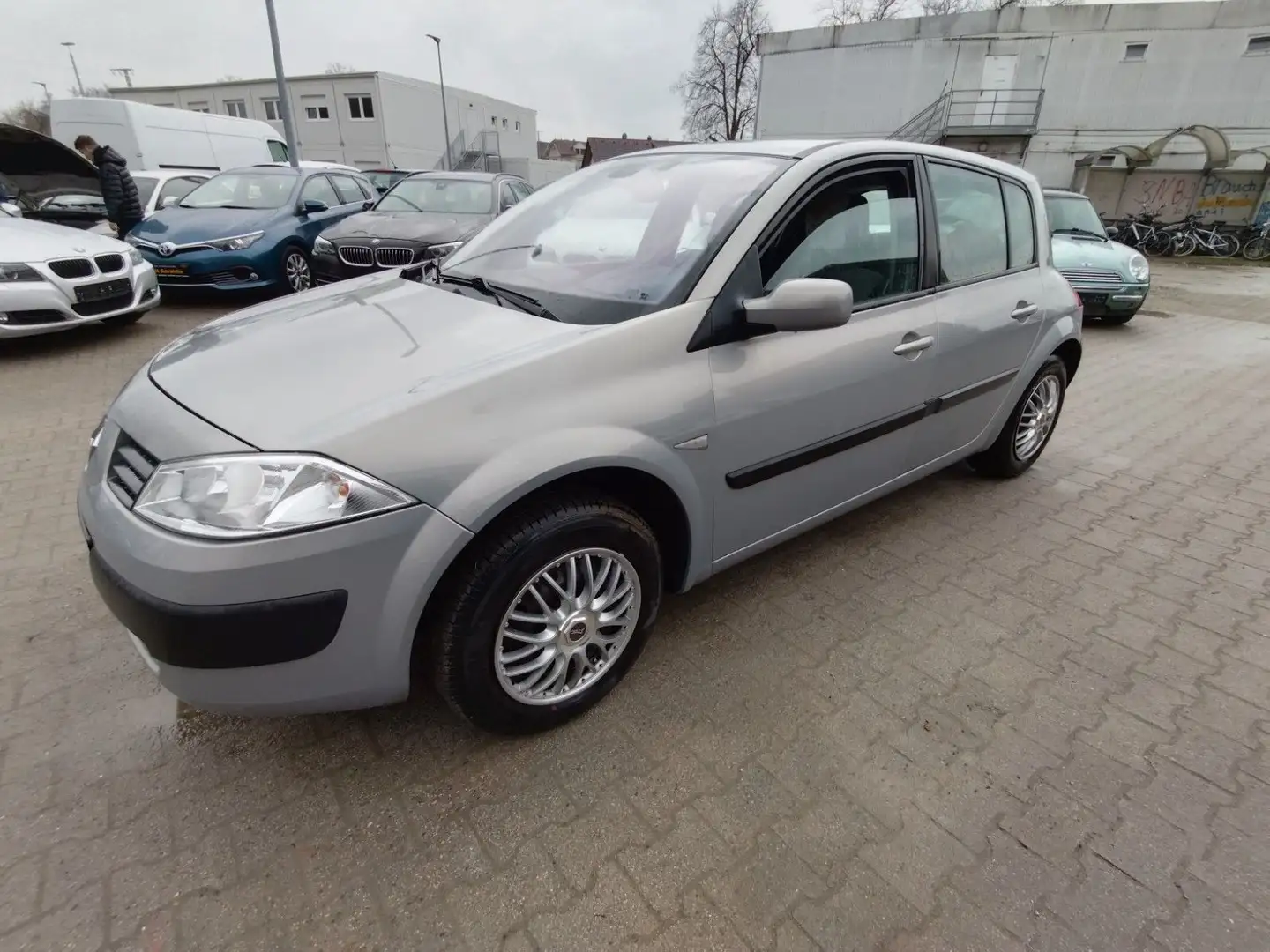 Renault Megane II Lim. 5-trg. Expression Confort+KLIMA Beige - 1