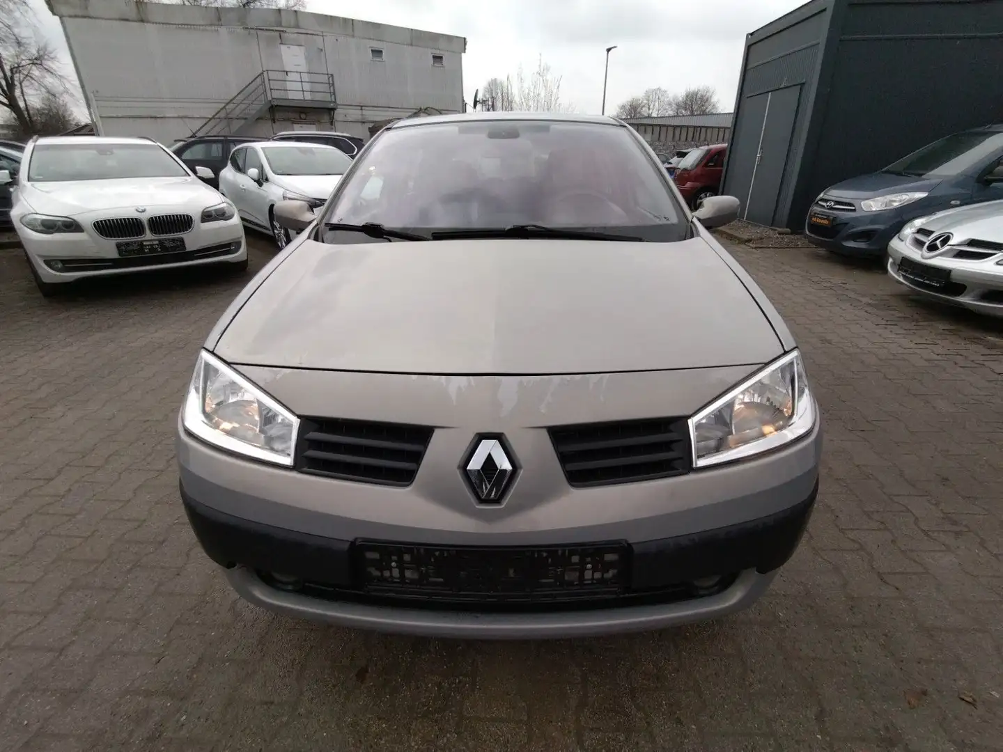 Renault Megane II Lim. 5-trg. Expression Confort+KLIMA Beige - 2