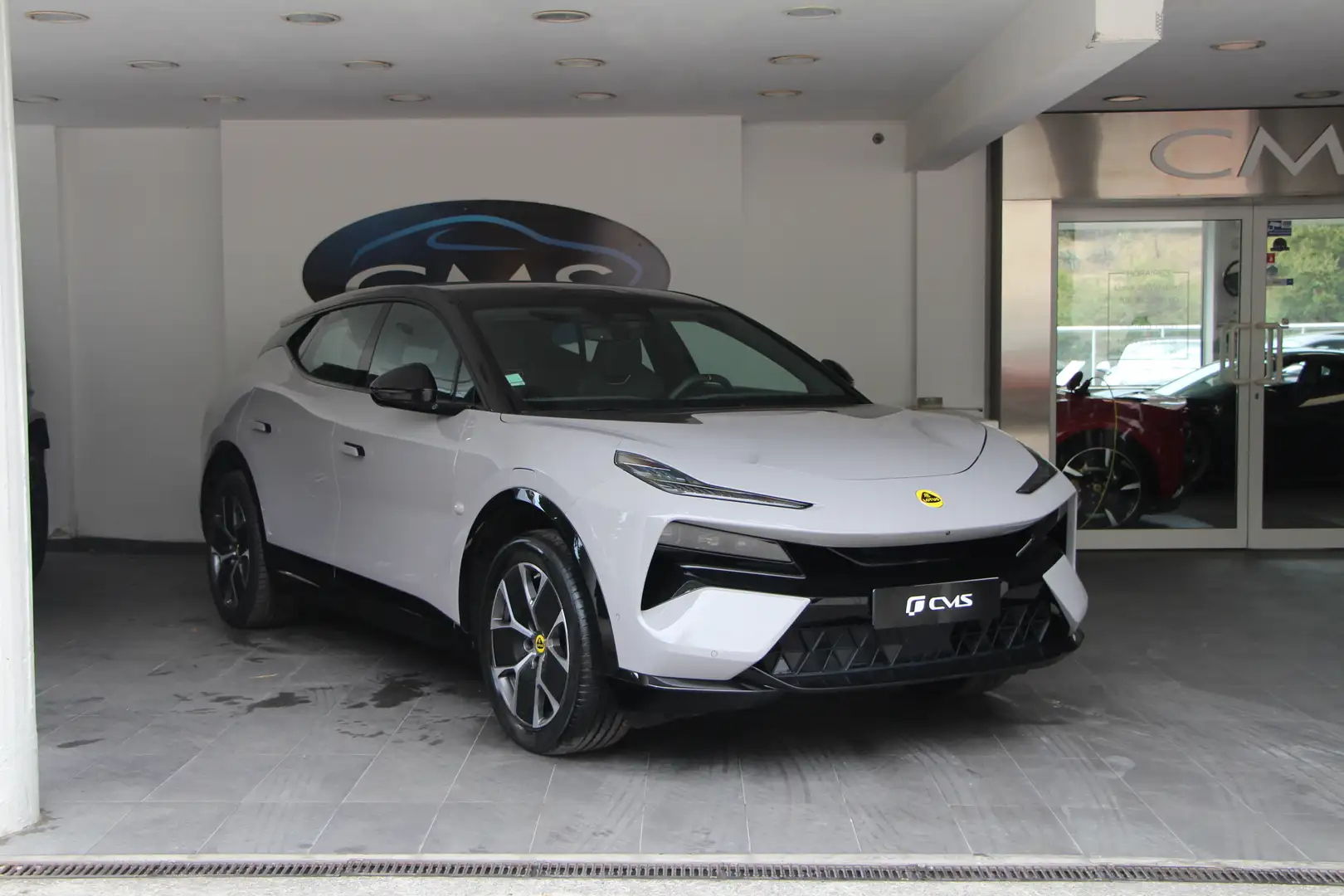 Lotus Eletre 450 Grau - 1