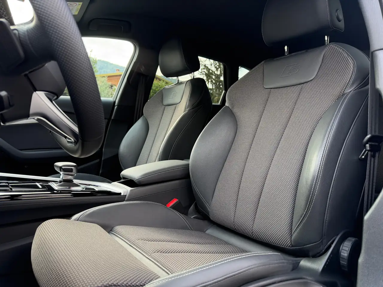 Audi A4 V 2024 Avant 40 2.0 tdi mhev S line edition quattro 204cv s-tronic, миниатюра 24