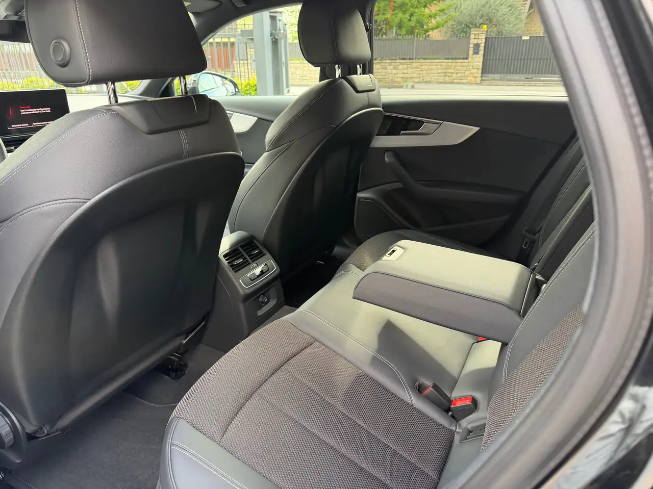 Audi A4 V 2024 Avant 40 2.0 tdi mhev S line edition quattro 204cv s-tronic, миниатюра 21