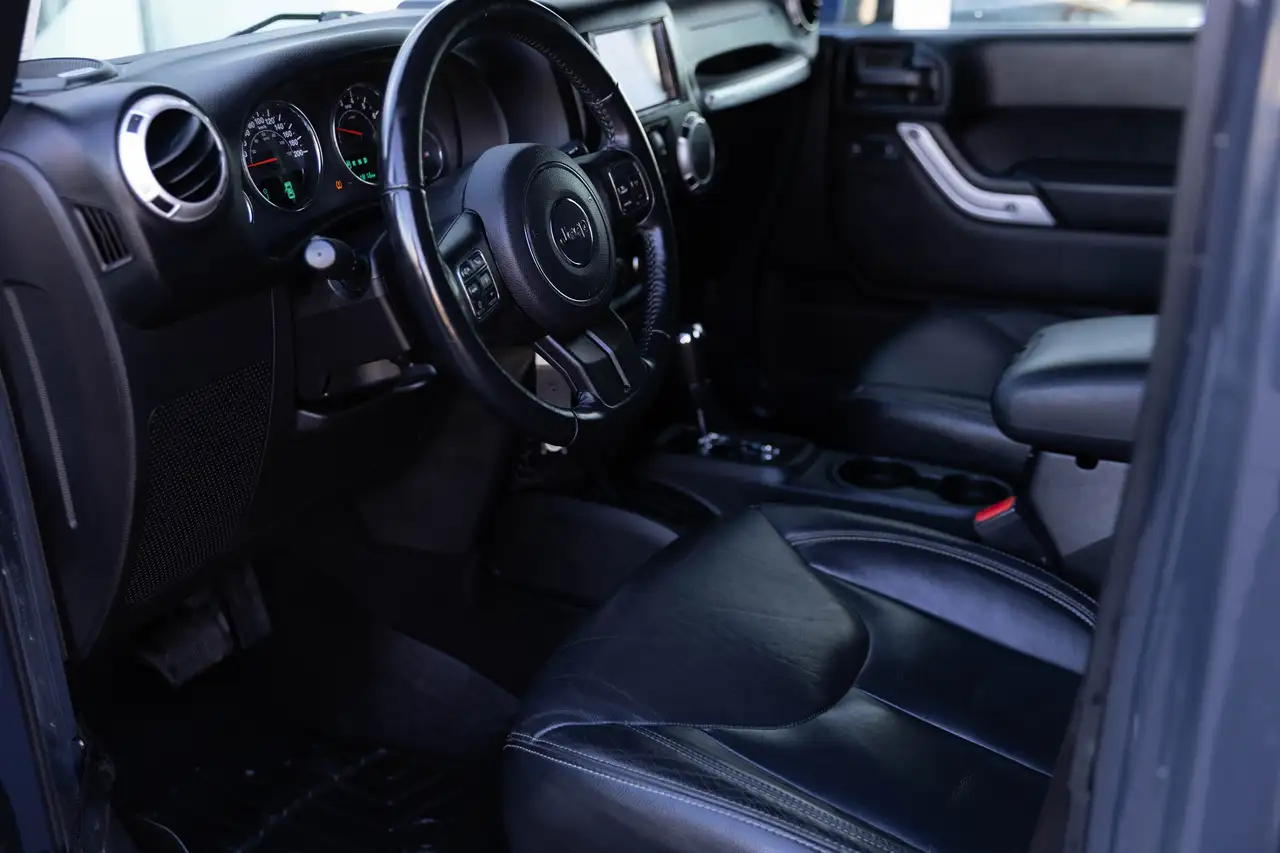 Jeep Wrangler снимка Jeep Wrangler