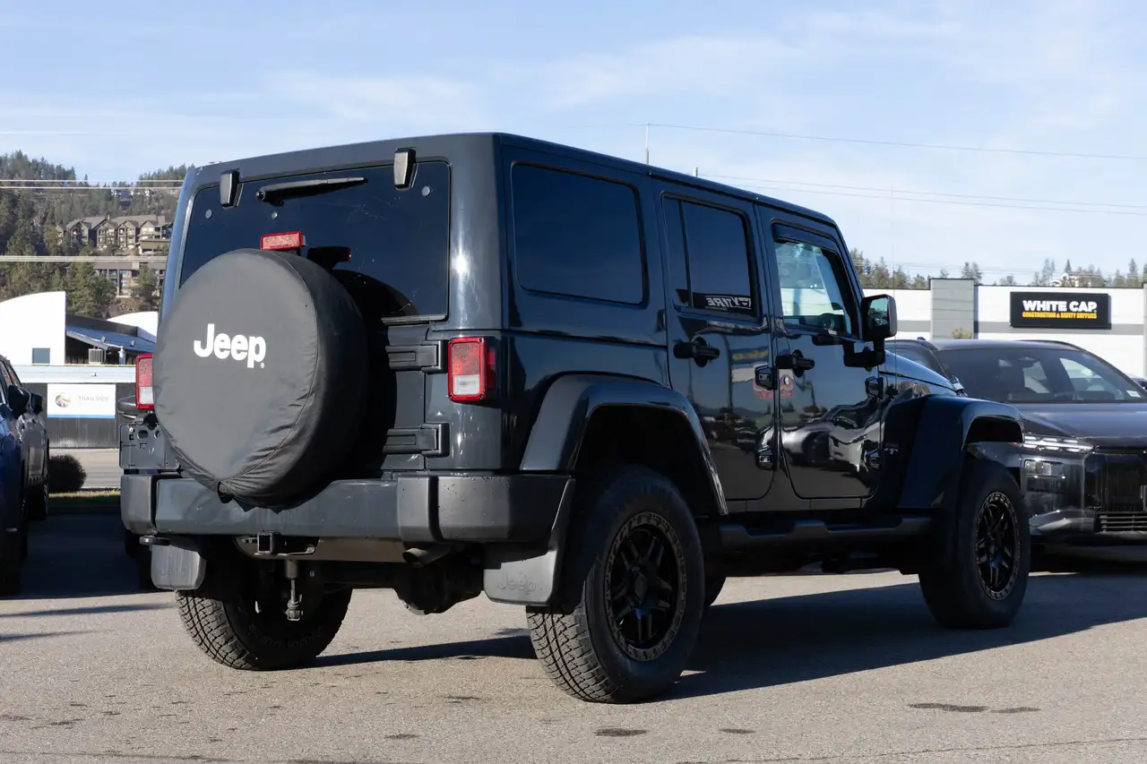 Jeep Wrangler снимка Jeep Wrangler