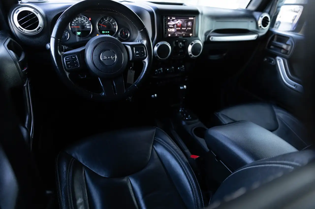 Jeep Wrangler снимка Jeep Wrangler