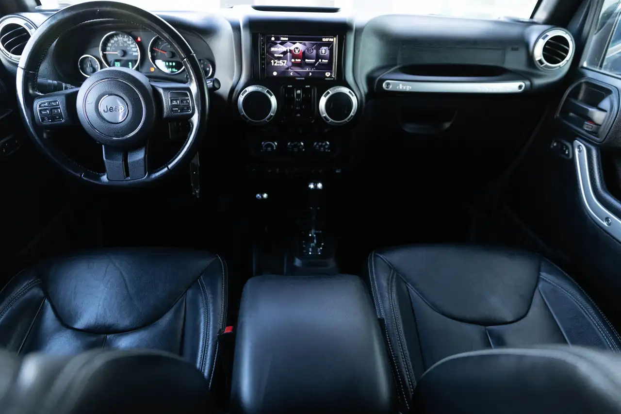Jeep Wrangler снимка Jeep Wrangler
