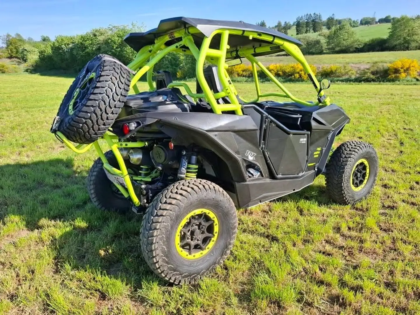 Otros can-am Maverick Amarillo - 2