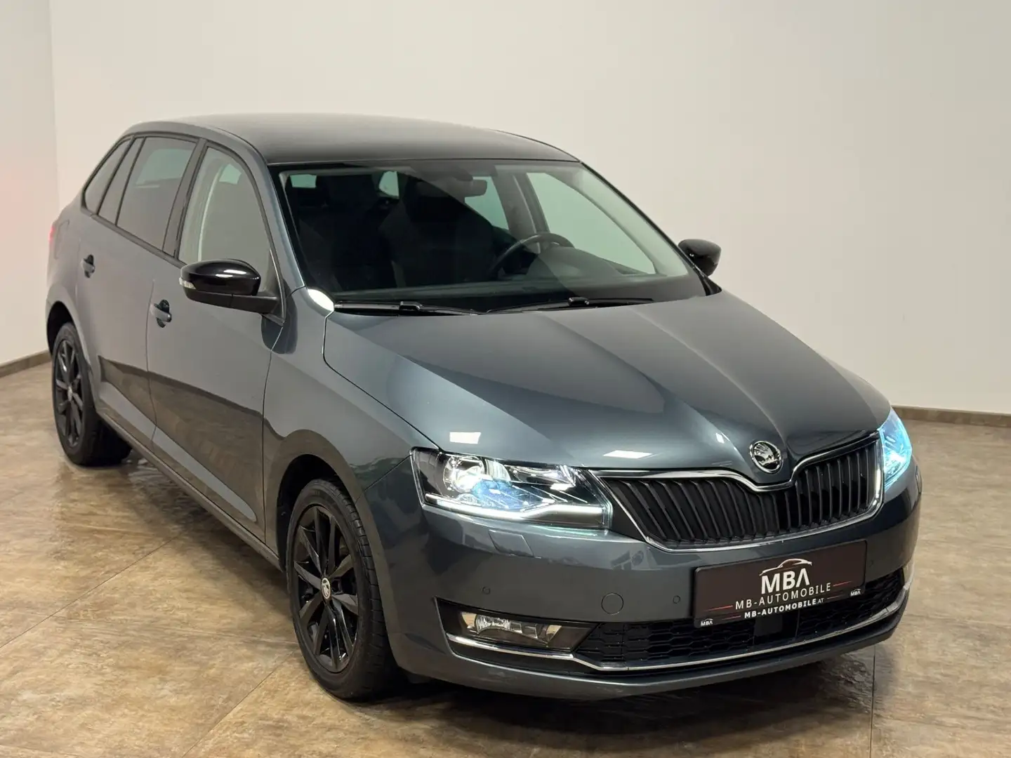 Skoda Rapid/Spaceback 1.0 TSI | Sport | 1.Besitz | KEYLESS | GLASDACH | Argento - 1