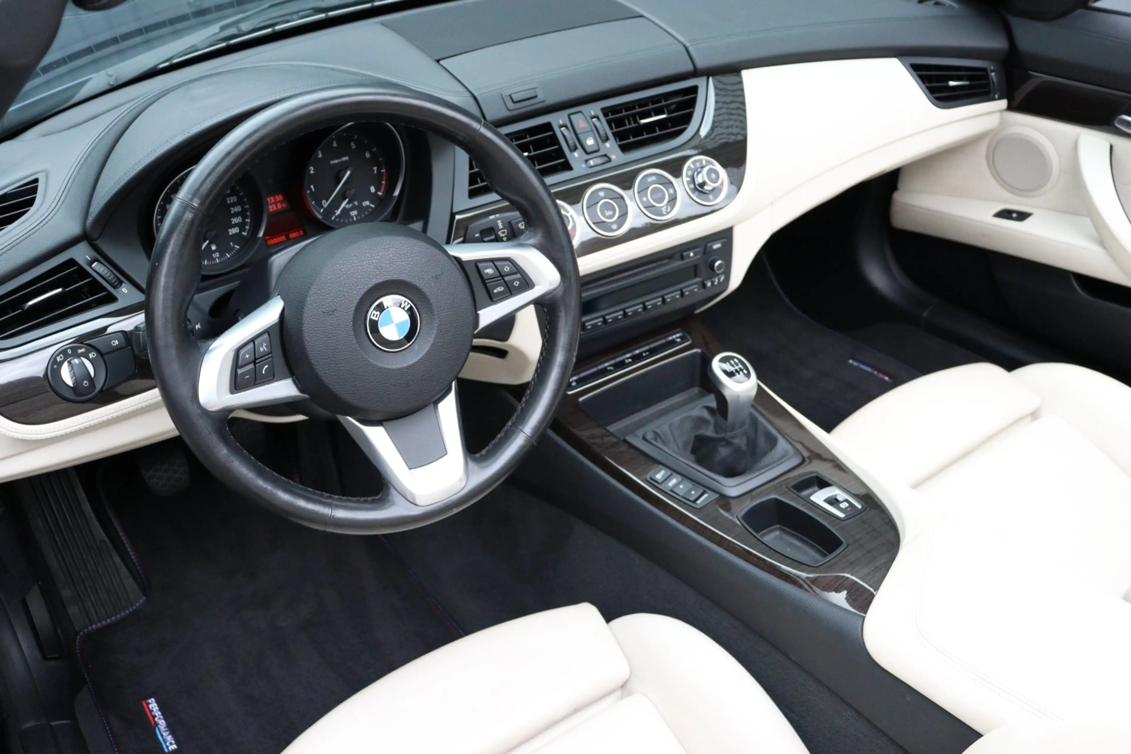 BMW Z4 Roadster SDRIVE23i EXECUTIVE *80.005KM.!* — photo 2