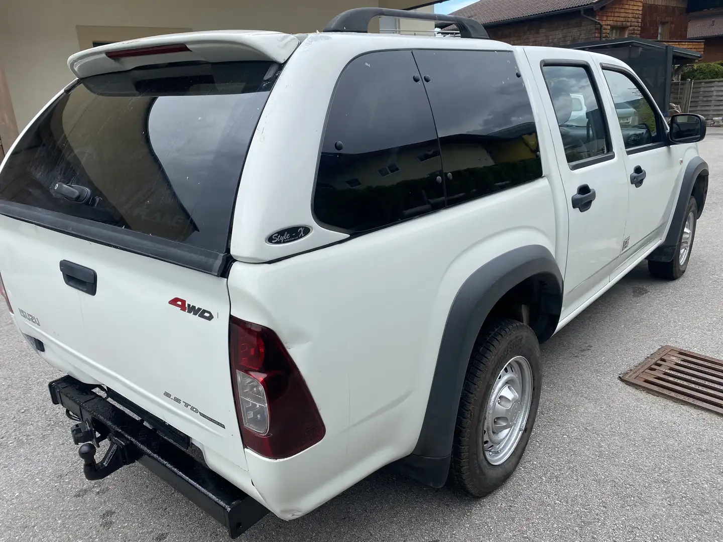 Isuzu D-Max 2.5 Hardtop Klima Tiptop - 1