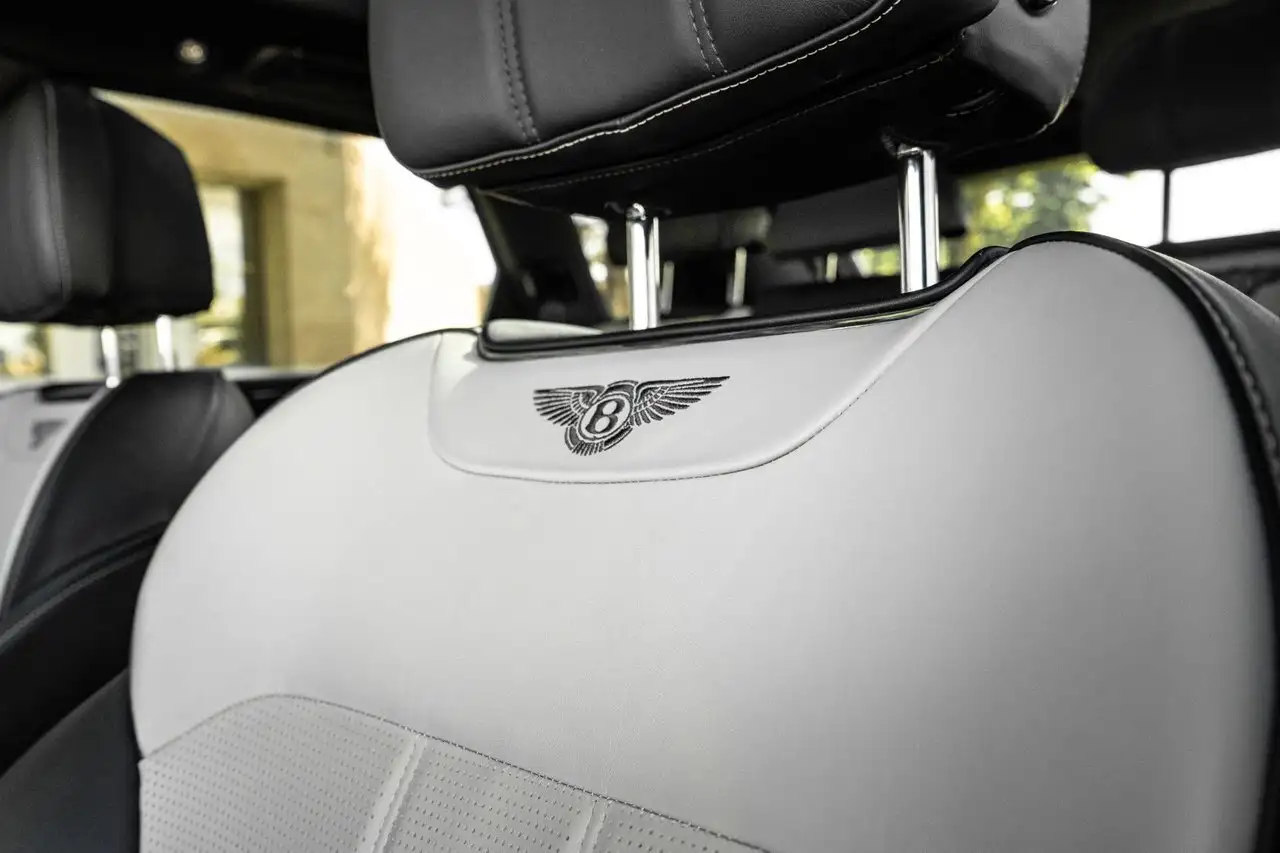 Bentley Bentayga снимка Bentley Bentayga
