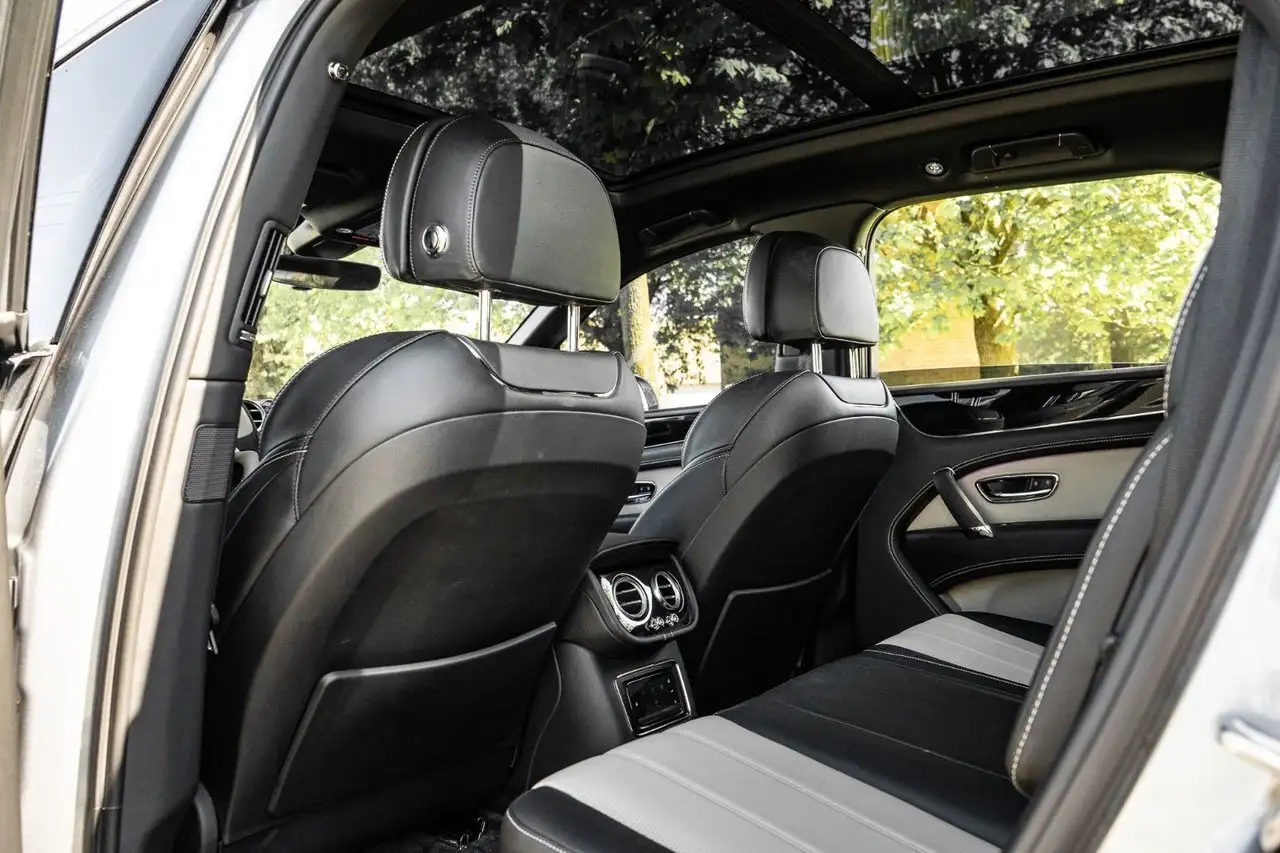 Bentley Bentayga снимка Bentley Bentayga