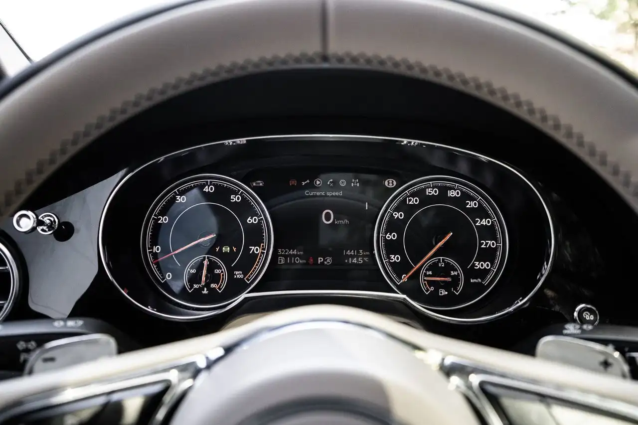 Bentley Bentayga снимка Bentley Bentayga