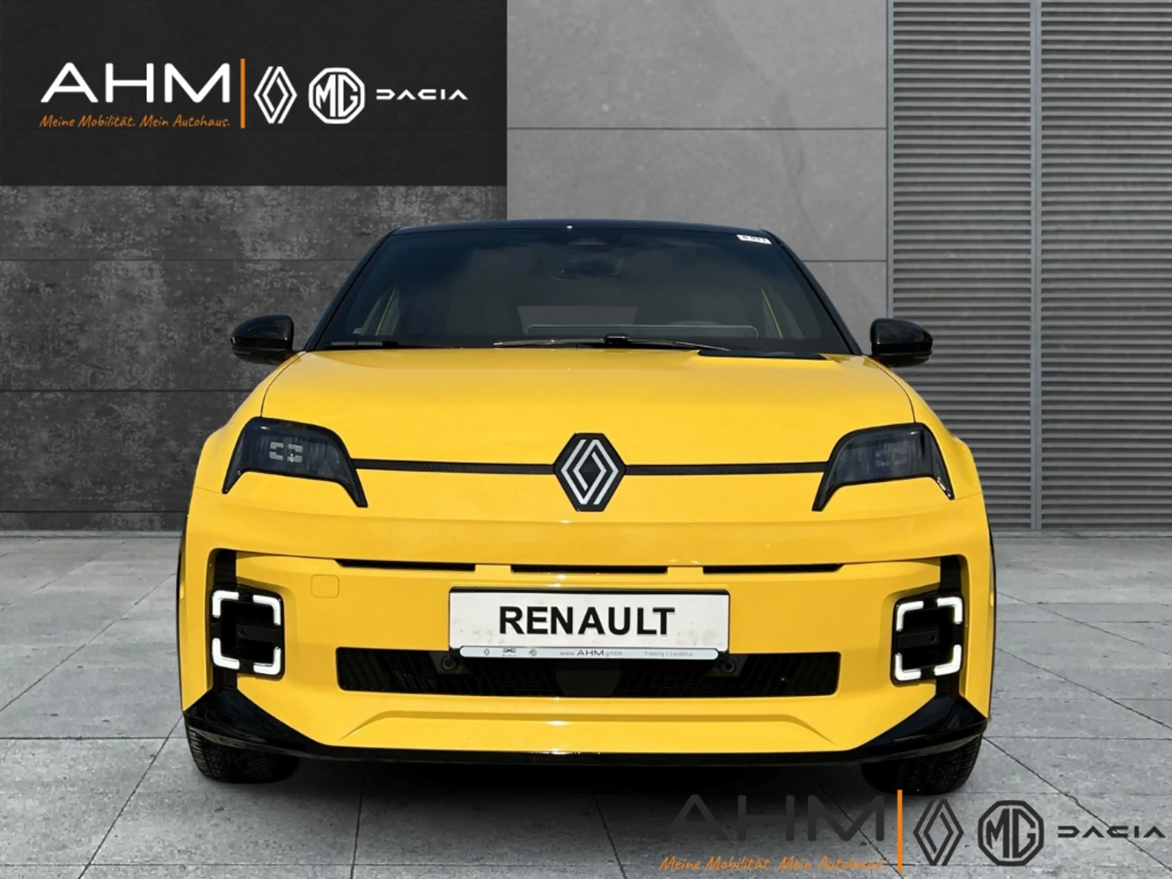 Renault R 5 Electric 150 Comfort Range Iconic Five — photo 3