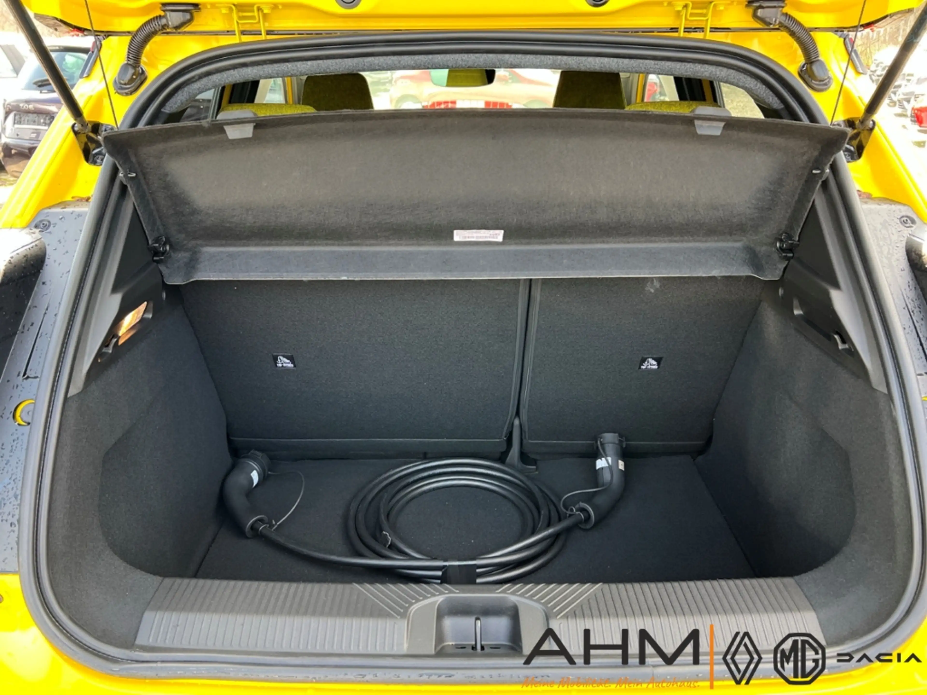 Renault R 5 Electric 150 Comfort Range Iconic Five — photo 9
