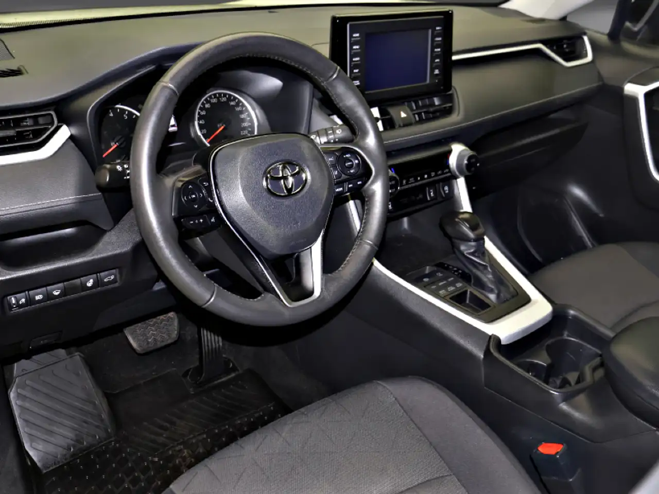 Toyota RAV 4 снимка Toyota RAV 4