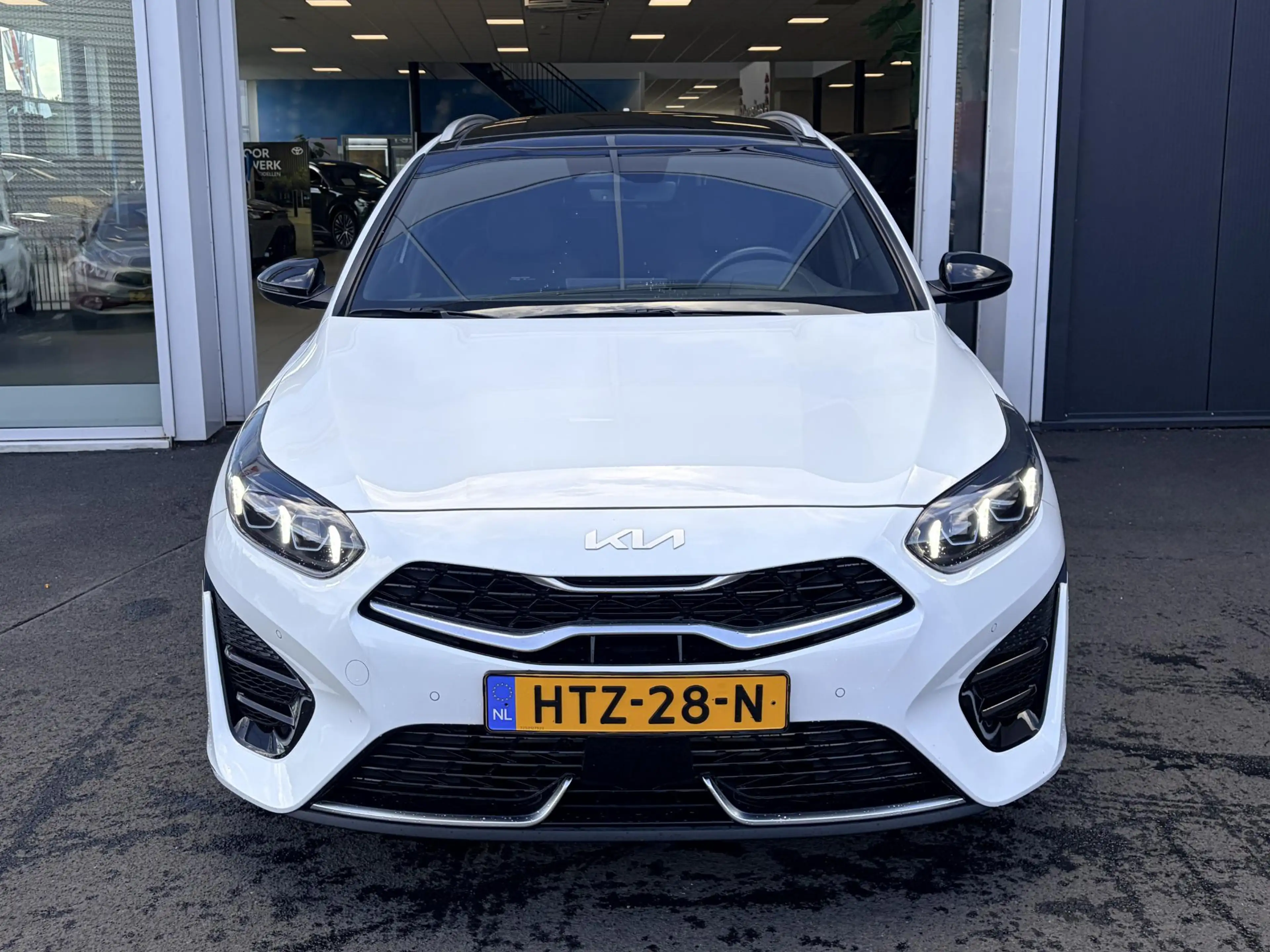 Kia Ceed SW / cee'd SW Sportswagon 1.5 T-GDi GT-PlusLine | Memory Seat | — photo 4