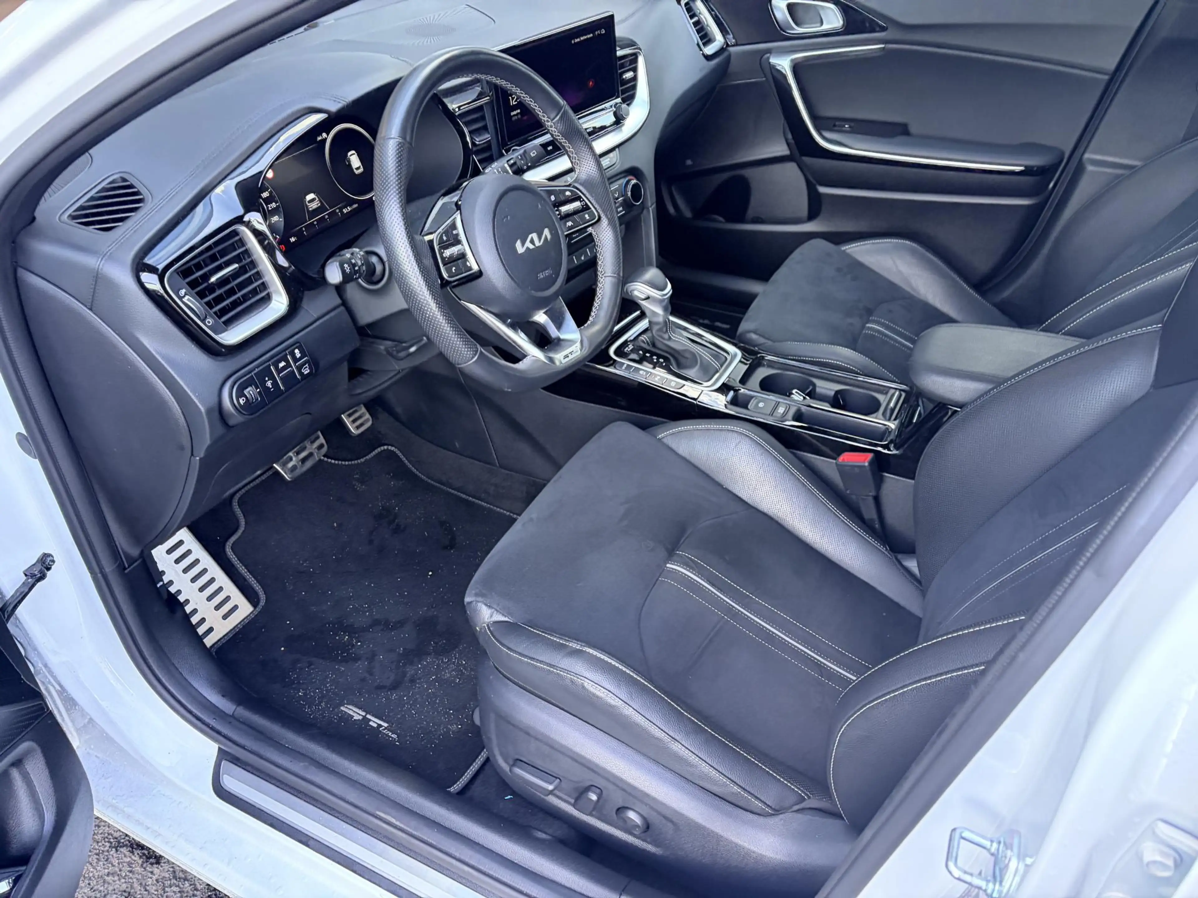 Kia Ceed SW / cee'd SW Sportswagon 1.5 T-GDi GT-PlusLine | Memory Seat | — photo 12