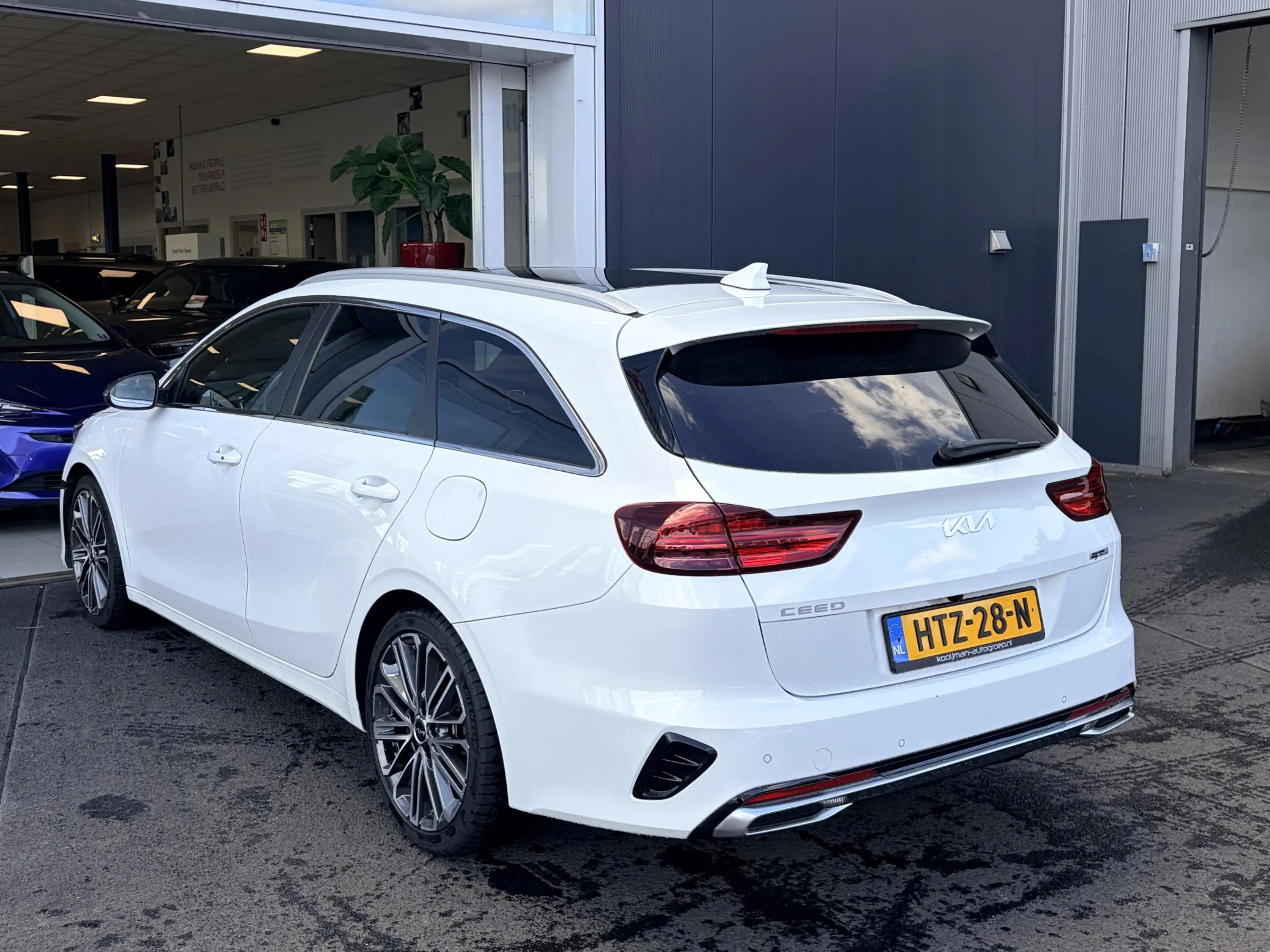 Kia Ceed SW / cee'd SW Sportswagon 1.5 T-GDi GT-PlusLine | Memory Seat | — photo 7