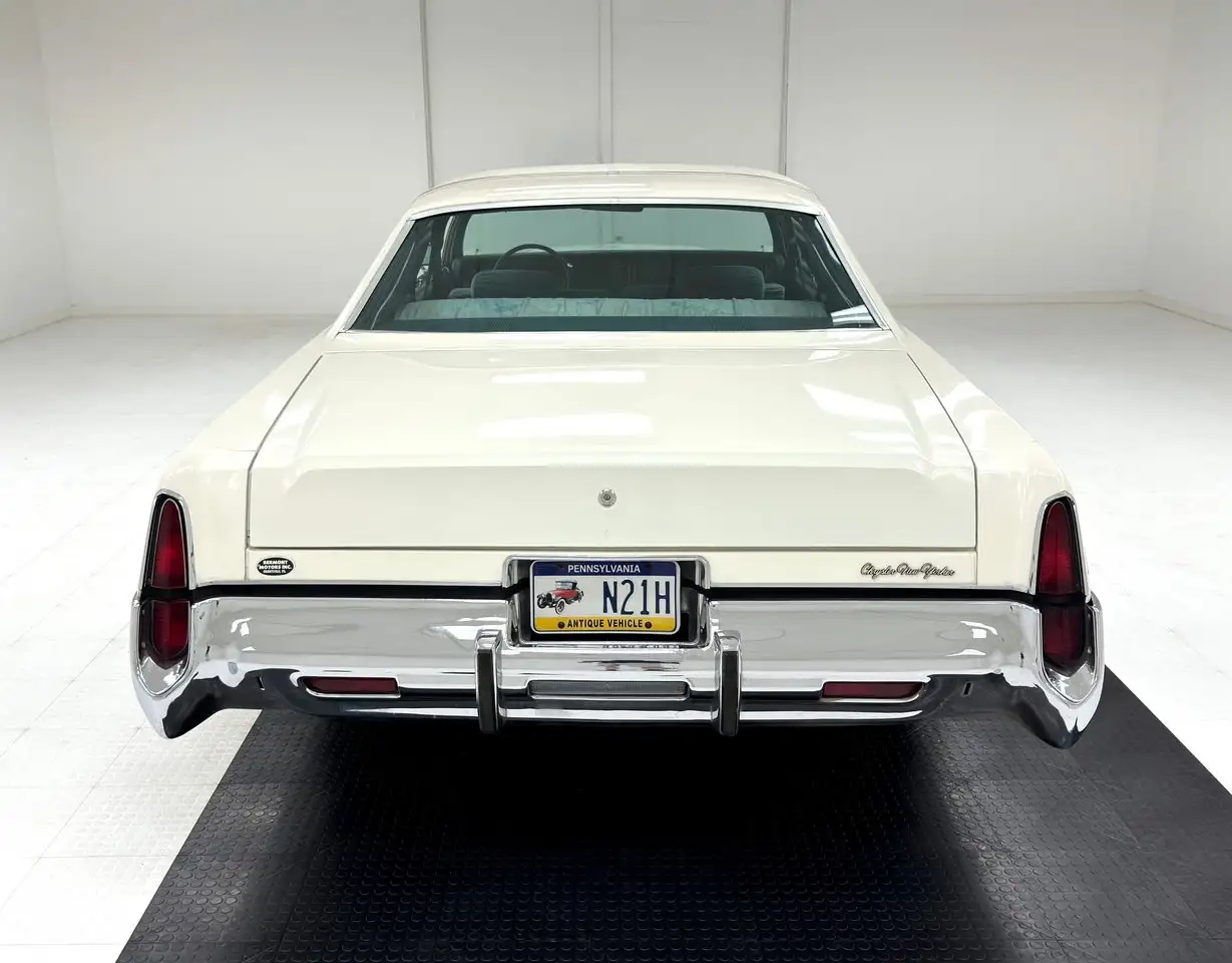 Chrysler New Yorker Brougham Hardtop, foto 4