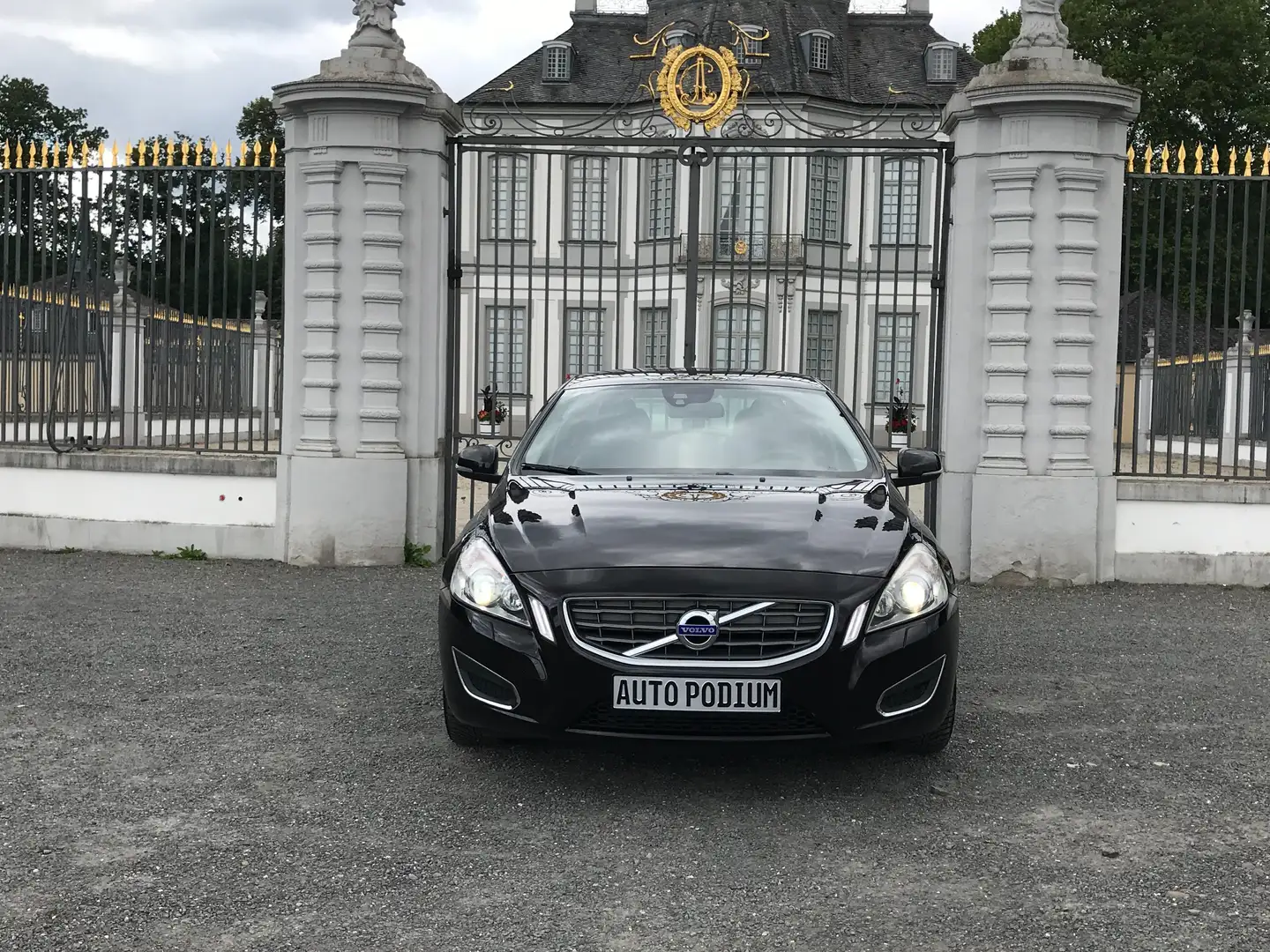 Volvo S60 Summum LEDER NAVI XENON Negru - 2