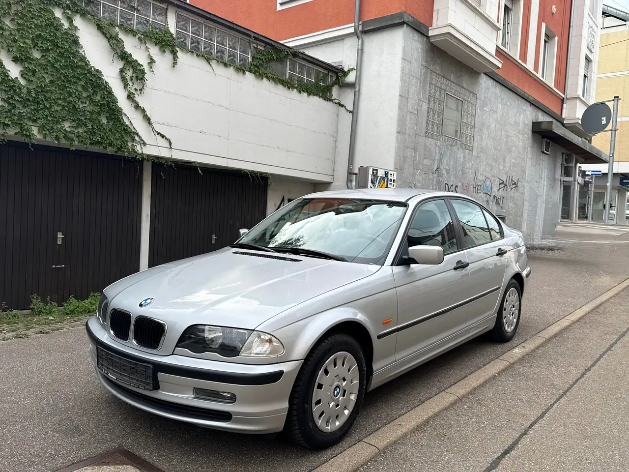 BMW 318