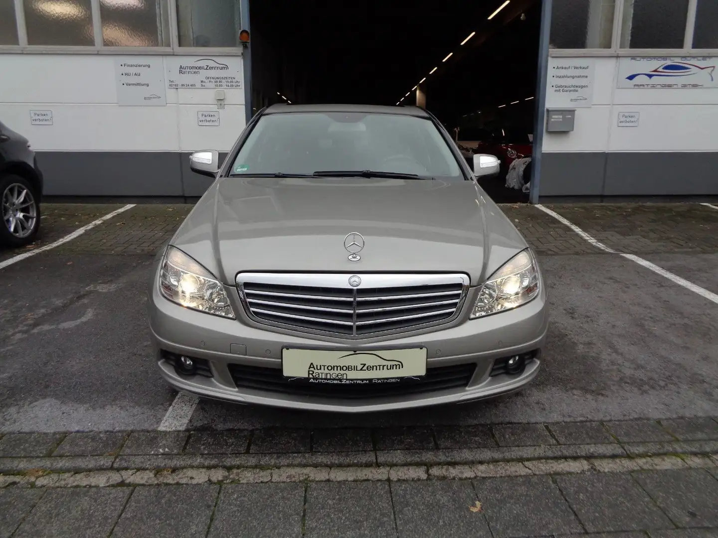 Mercedes-Benz C 220 CDI AUTOMATIK 2.HD*SCHIEBEDACH*NAVI Silber - 2