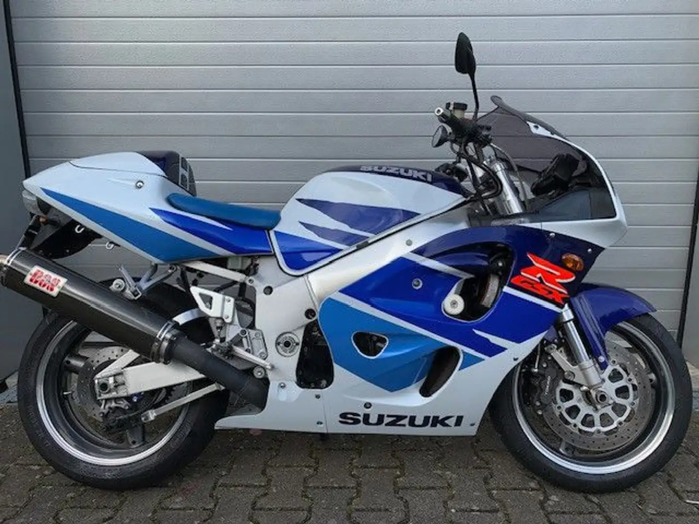 Suzuki GSX-R 750 SuperbikeUmbau Bílá - 1