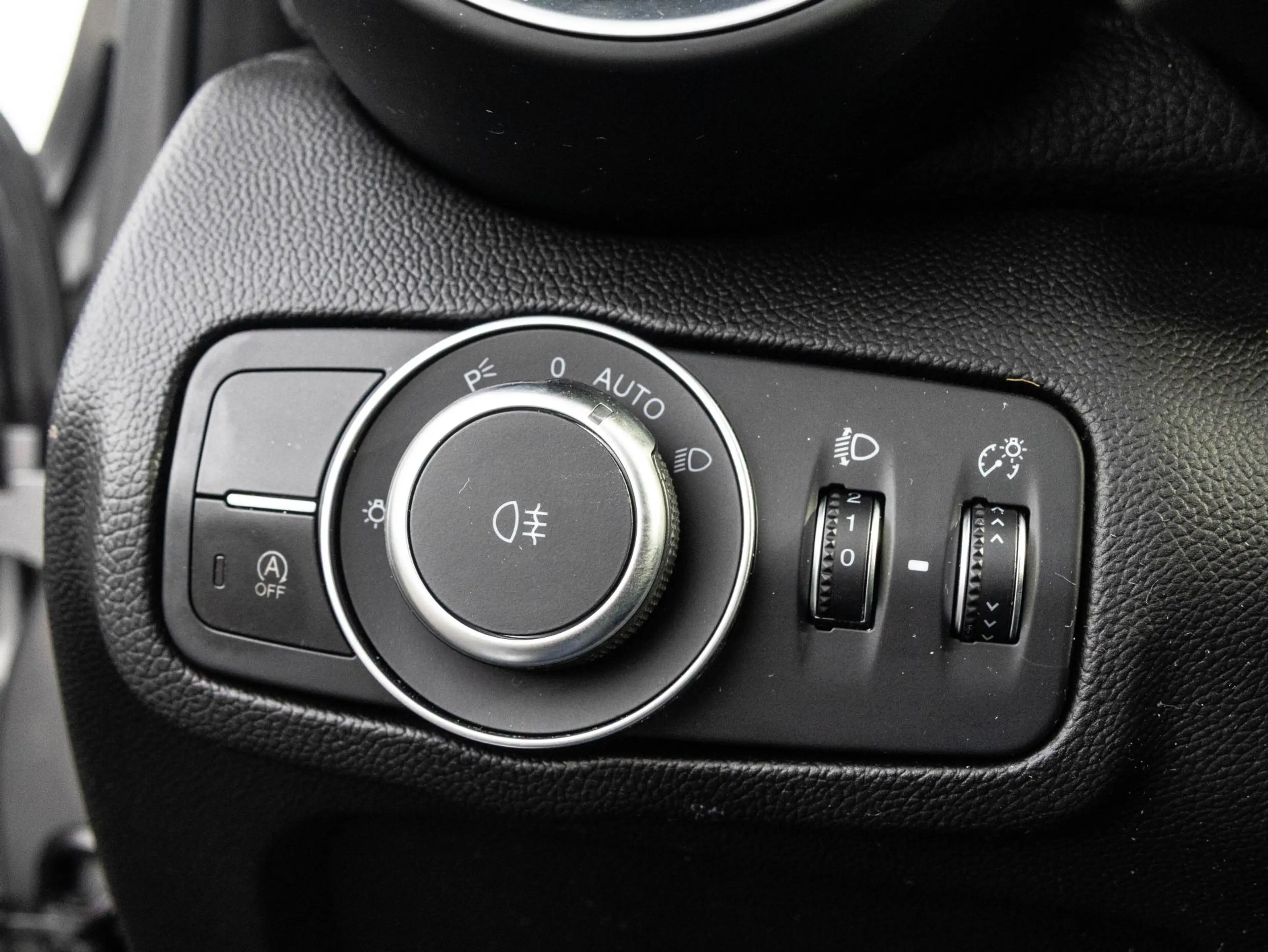 Alfa Romeo Giulia 2.0 T AWD Veloce 280 pk | Originele All Wheel Driv — photo 34