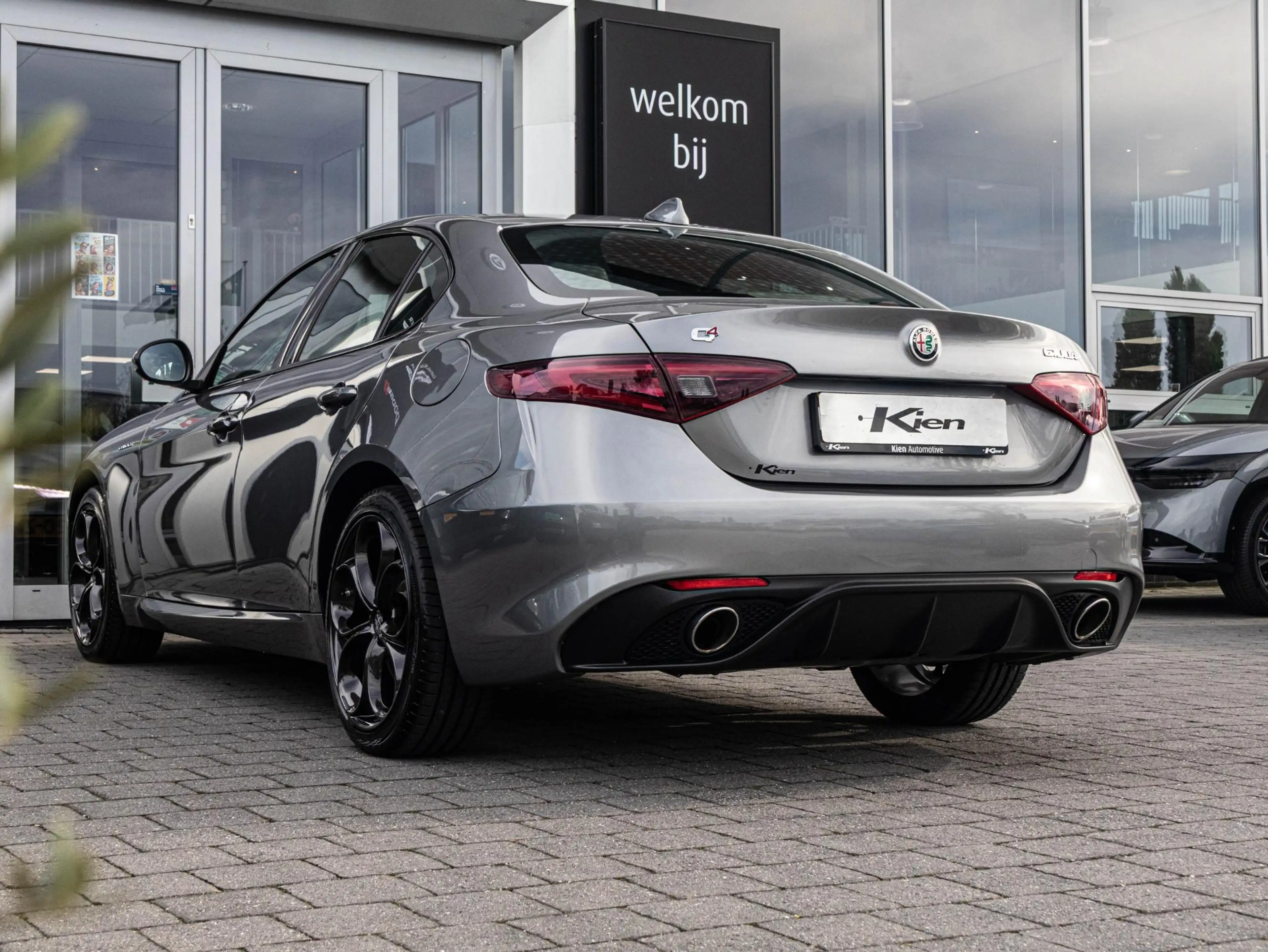 Alfa Romeo Giulia 2.0 T AWD Veloce 280 pk | Originele All Wheel Driv — photo 18