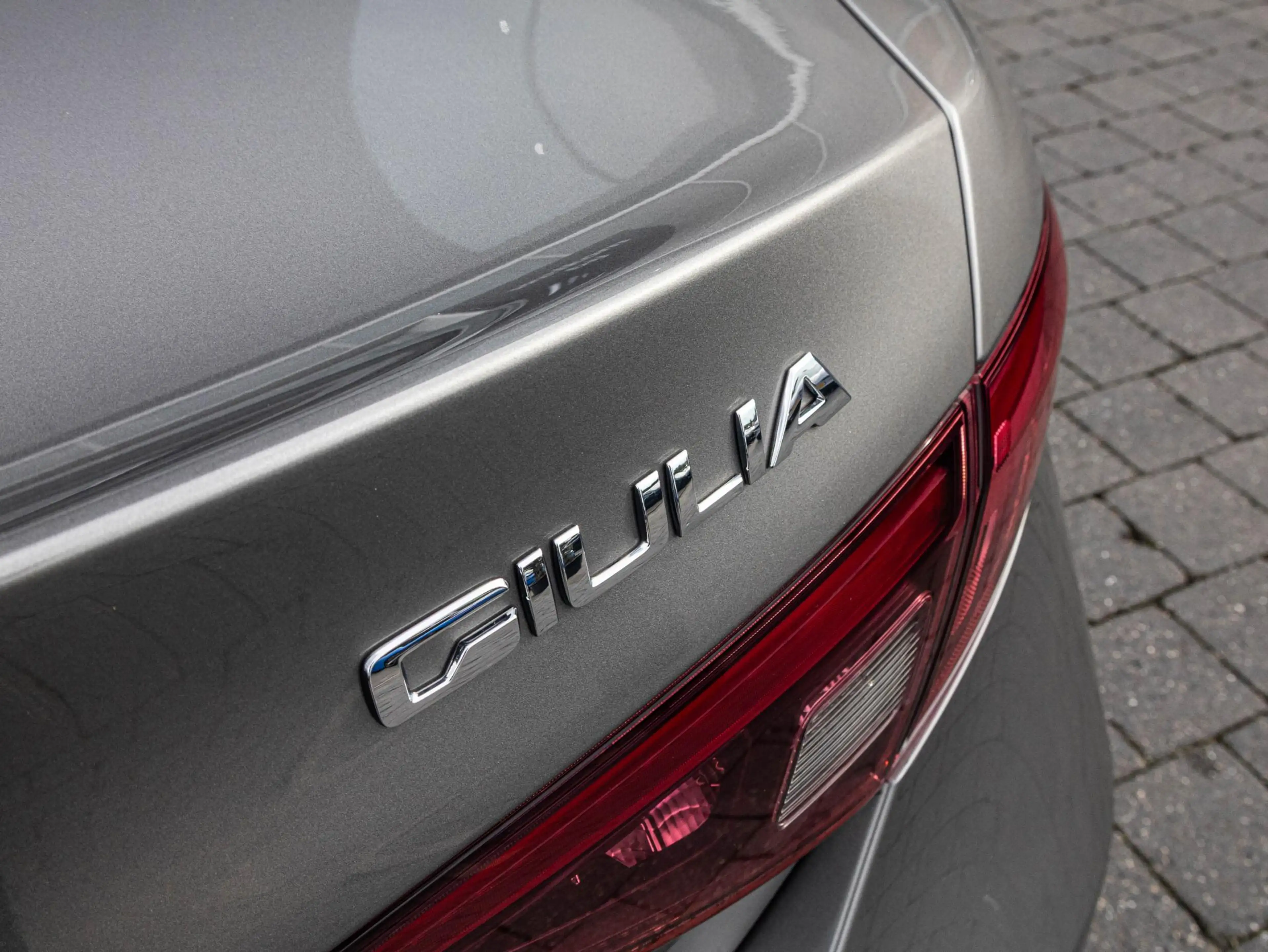 Alfa Romeo Giulia 2.0 T AWD Veloce 280 pk | Originele All Wheel Driv — photo 31
