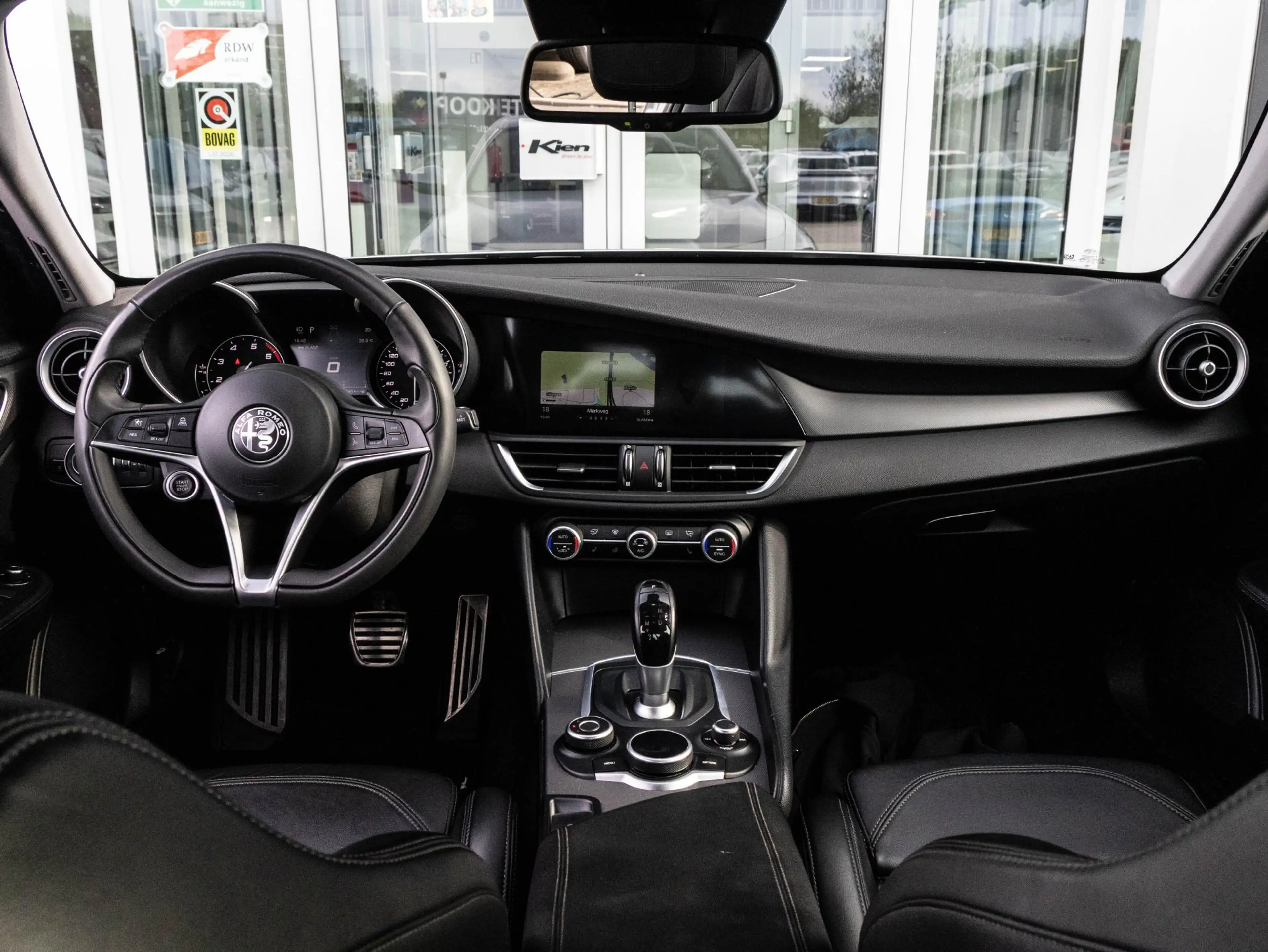Alfa Romeo Giulia 2.0 T AWD Veloce 280 pk | Originele All Wheel Driv — photo 2