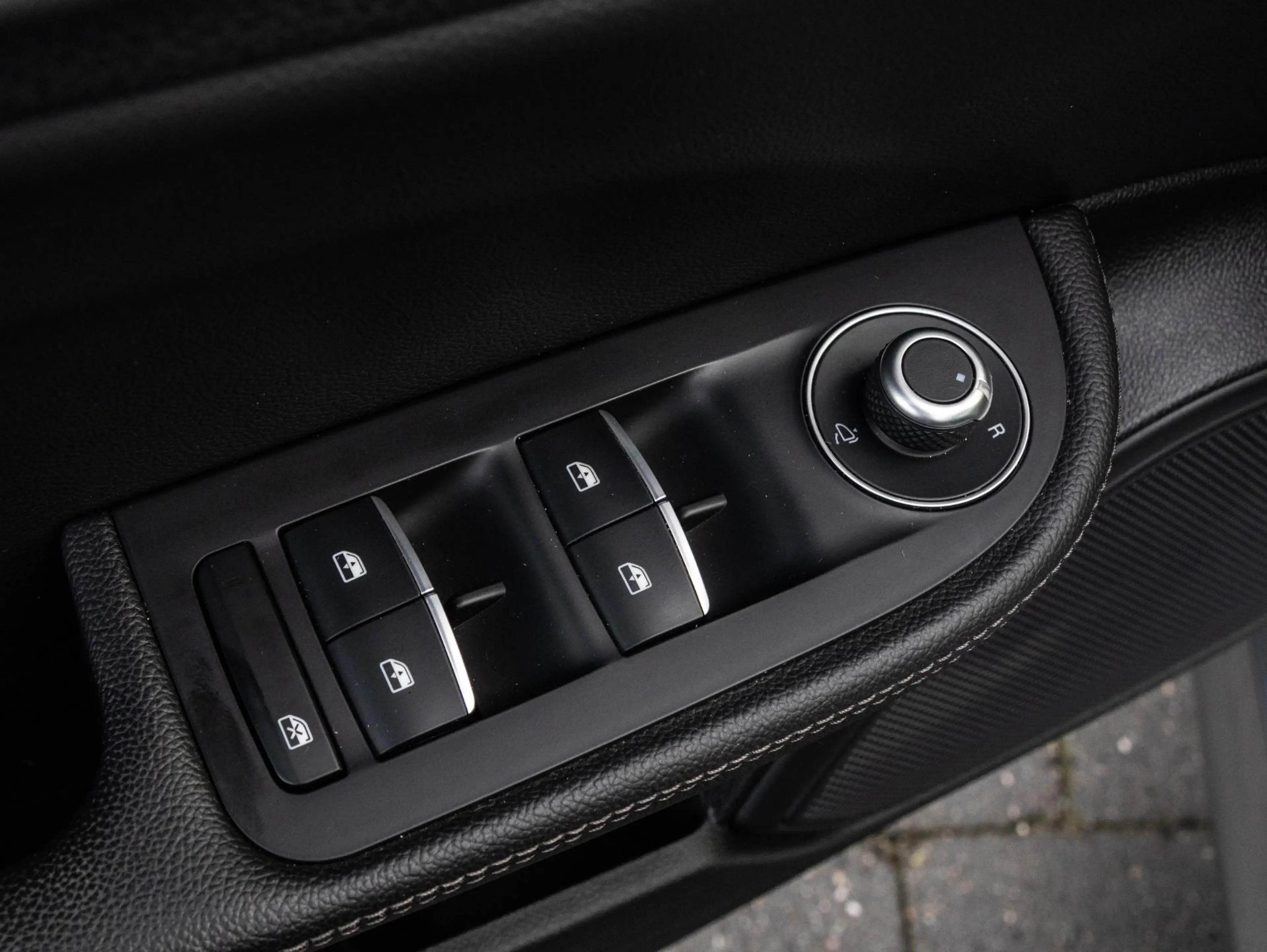 Alfa Romeo Giulia 2.0 T AWD Veloce 280 pk | Originele All Wheel Driv — photo 23