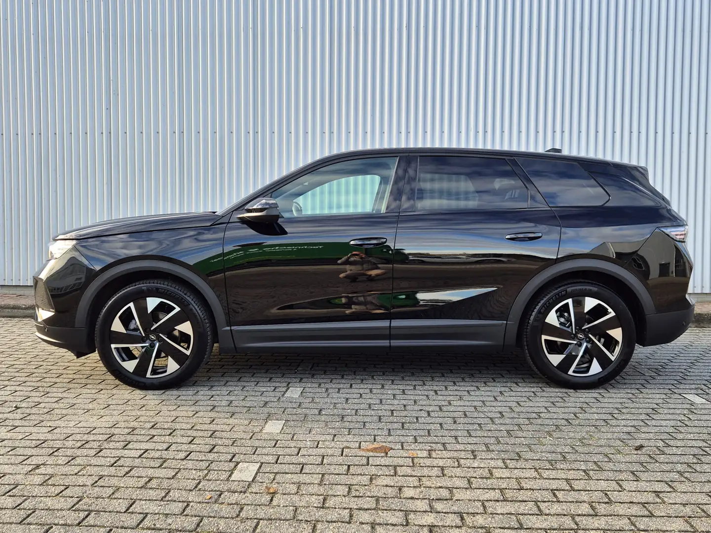 Opel Grandland 1.2 130PK Turbo | Hybrid GS Automaat | Demo Deal | Zwart - 2