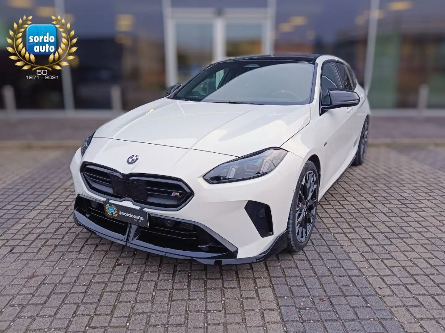 BMW 135 xDrive MSport Bianco - 1