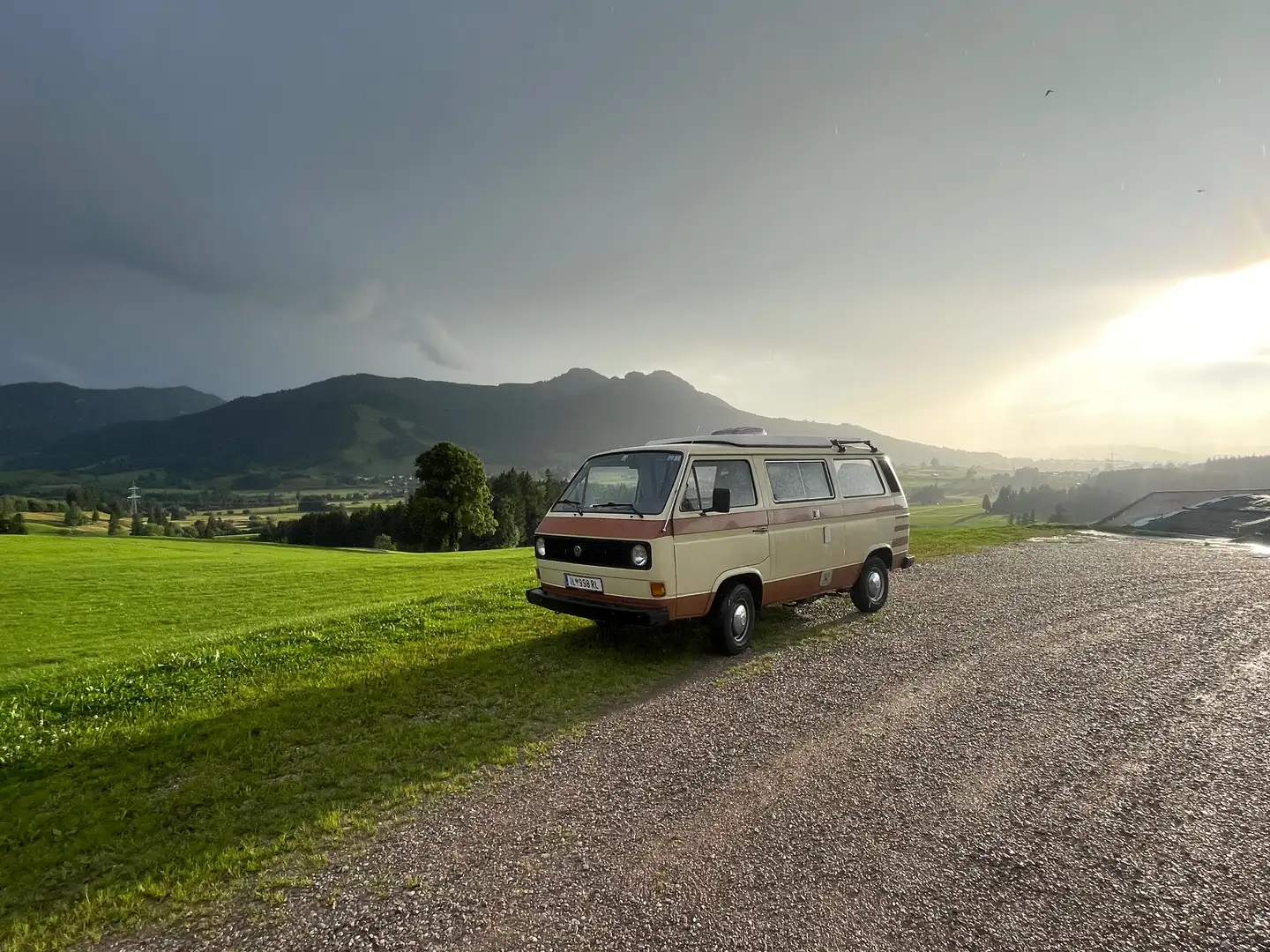 Volkswagen T3 Innenausbau neuwertig Beige - 1