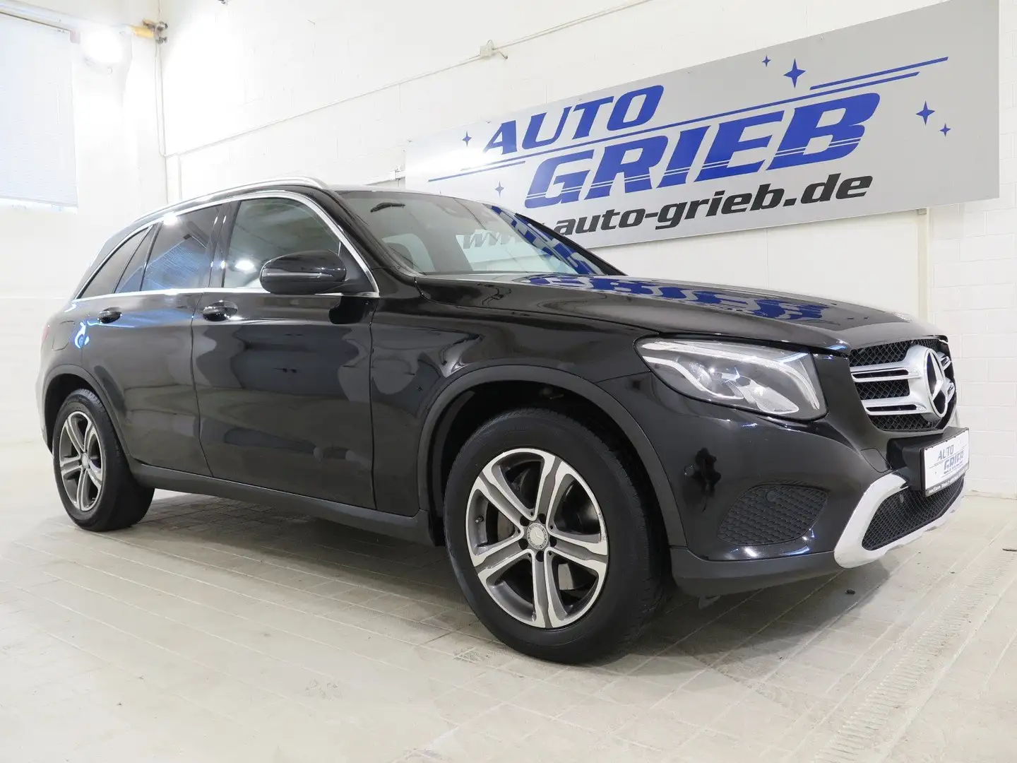 Mercedes-Benz GLC 250 GLC 250 d 4Matic (253.909), AMG, Panod, AHK, LED Schwarz - 1