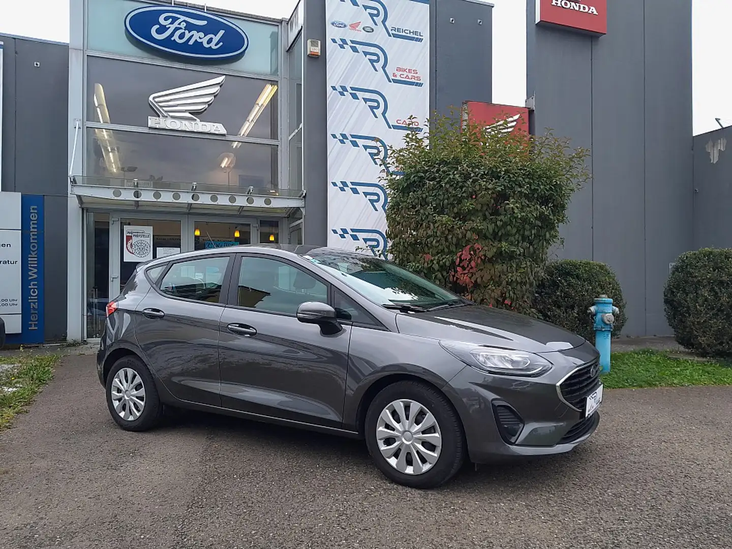 Ford Fiesta Cool & Connect 1,0 EcoBoost Start/Stop Grau - 1