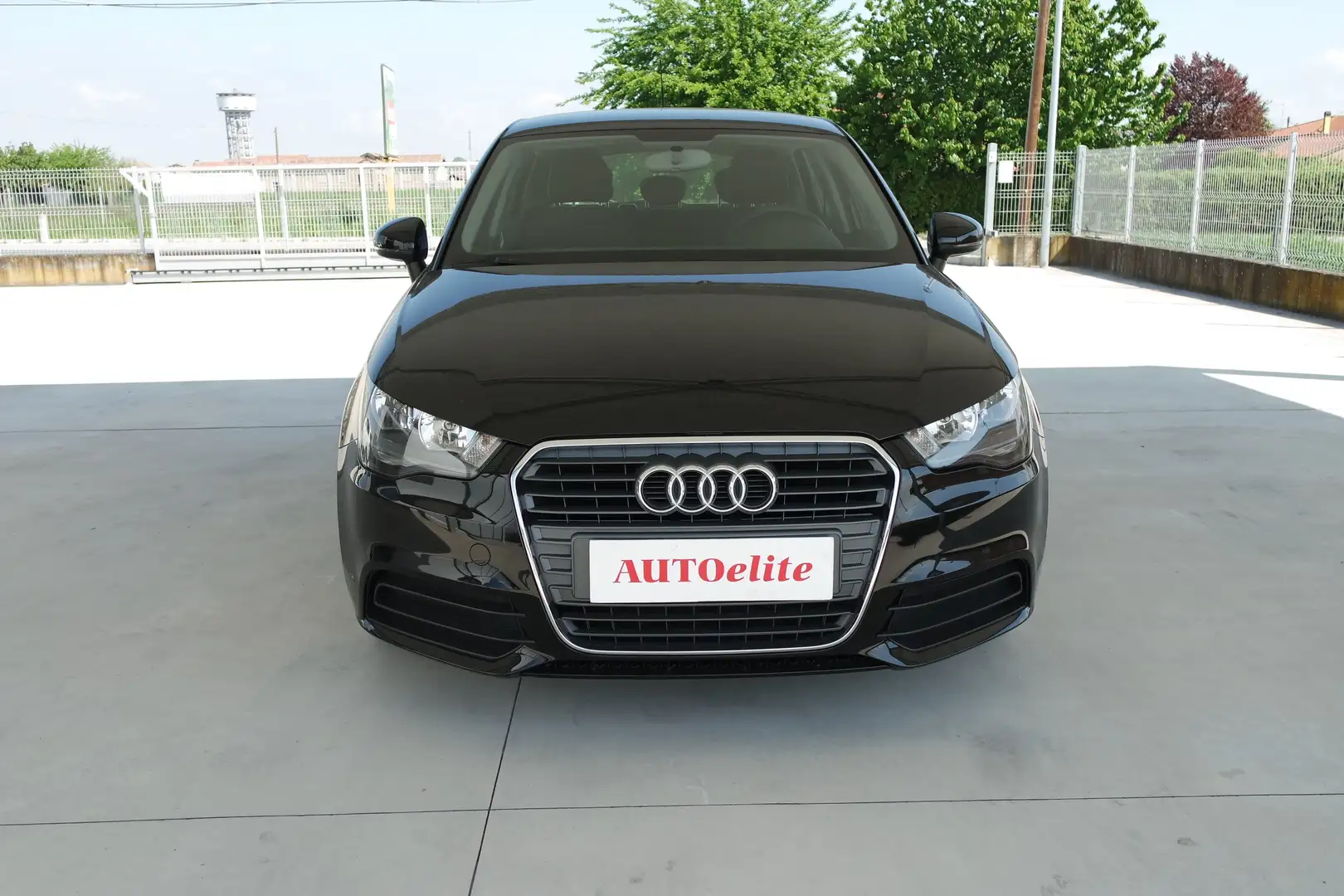 Audi A1 1.2 TFSI SPB Attraction Nero - 2
