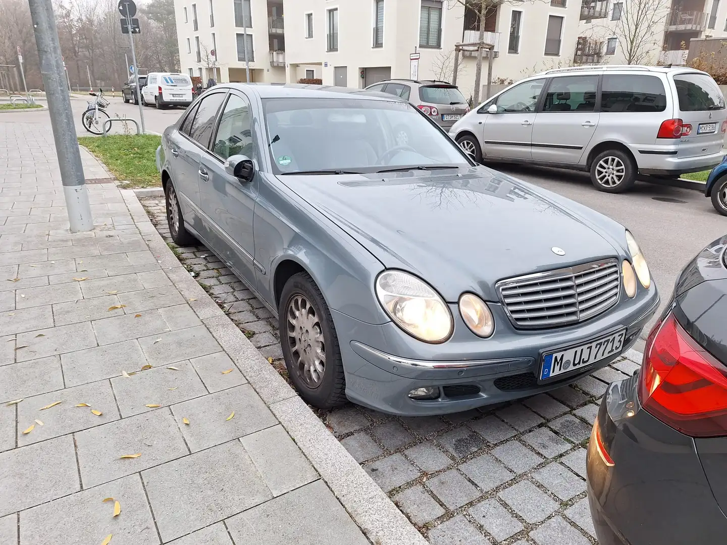 Mercedes-Benz E 200 Kompressor Automatik Elegance - 2