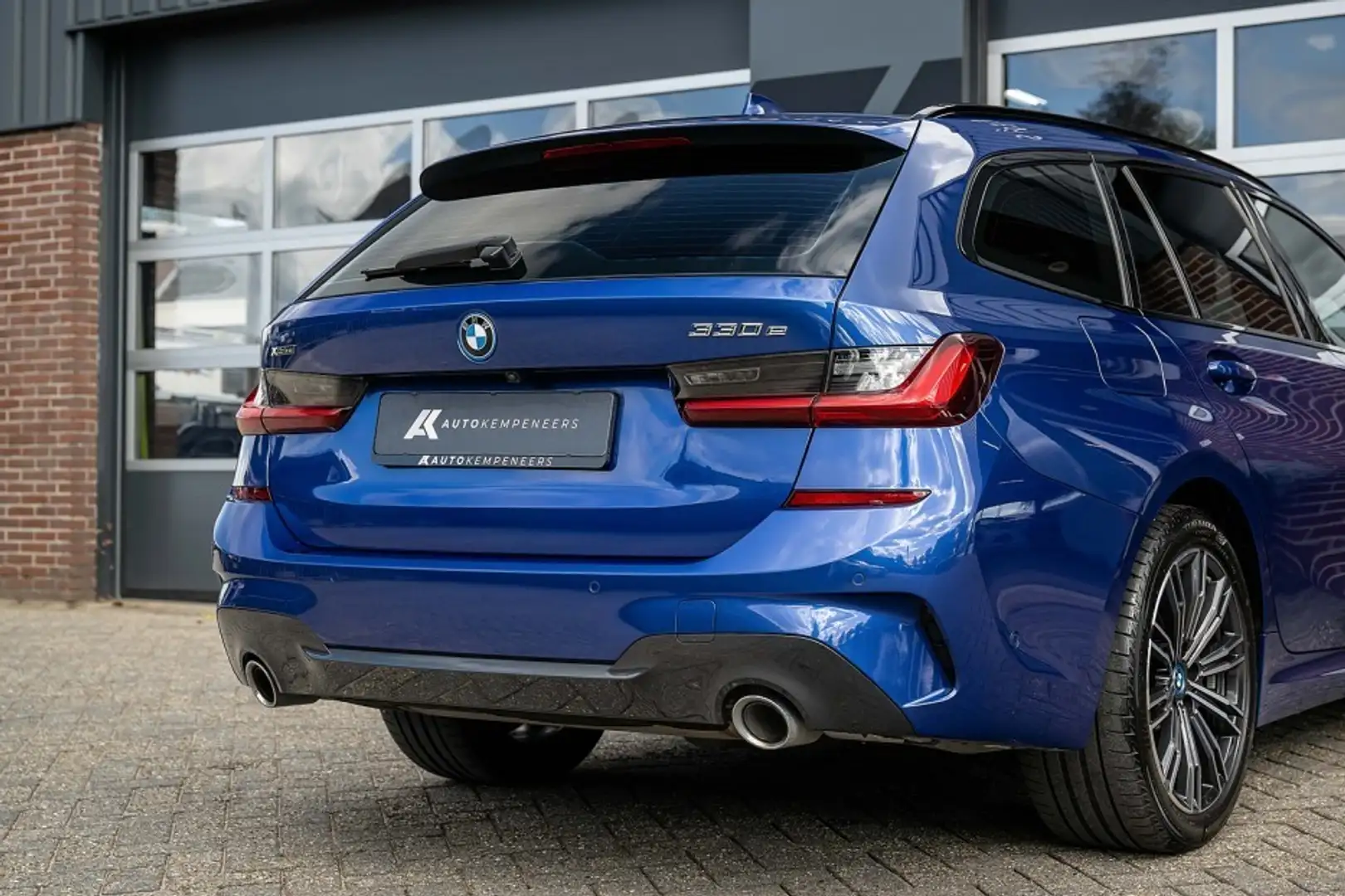 BMW 330 3-serie 330e xDrive M Sport | Shadow | Cruise | St Blau - 2