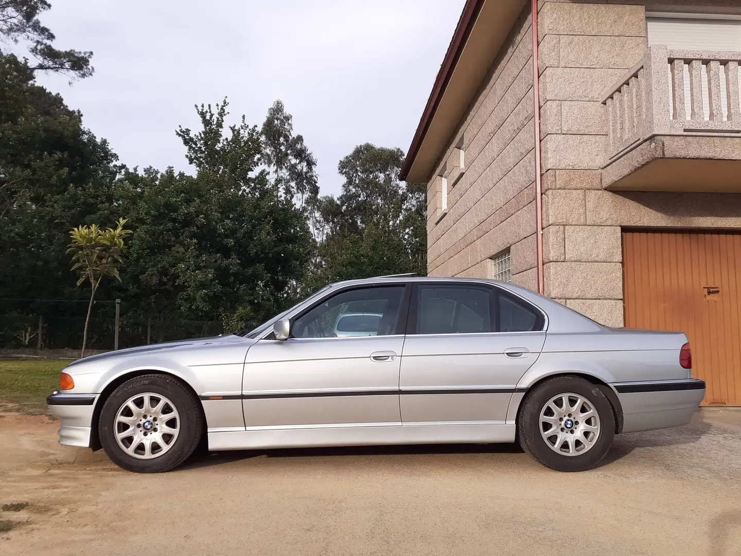 BMW 725 725 tds Silber - 2