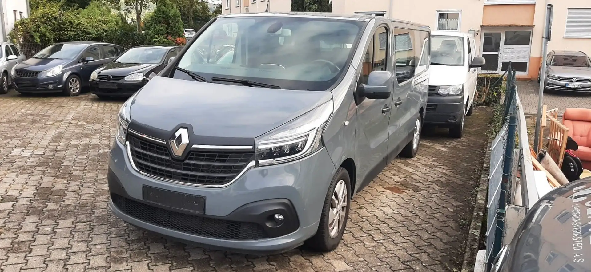 Renault Trafic Kasten L2H1 3,0t Komfort Automatik Grau - 2